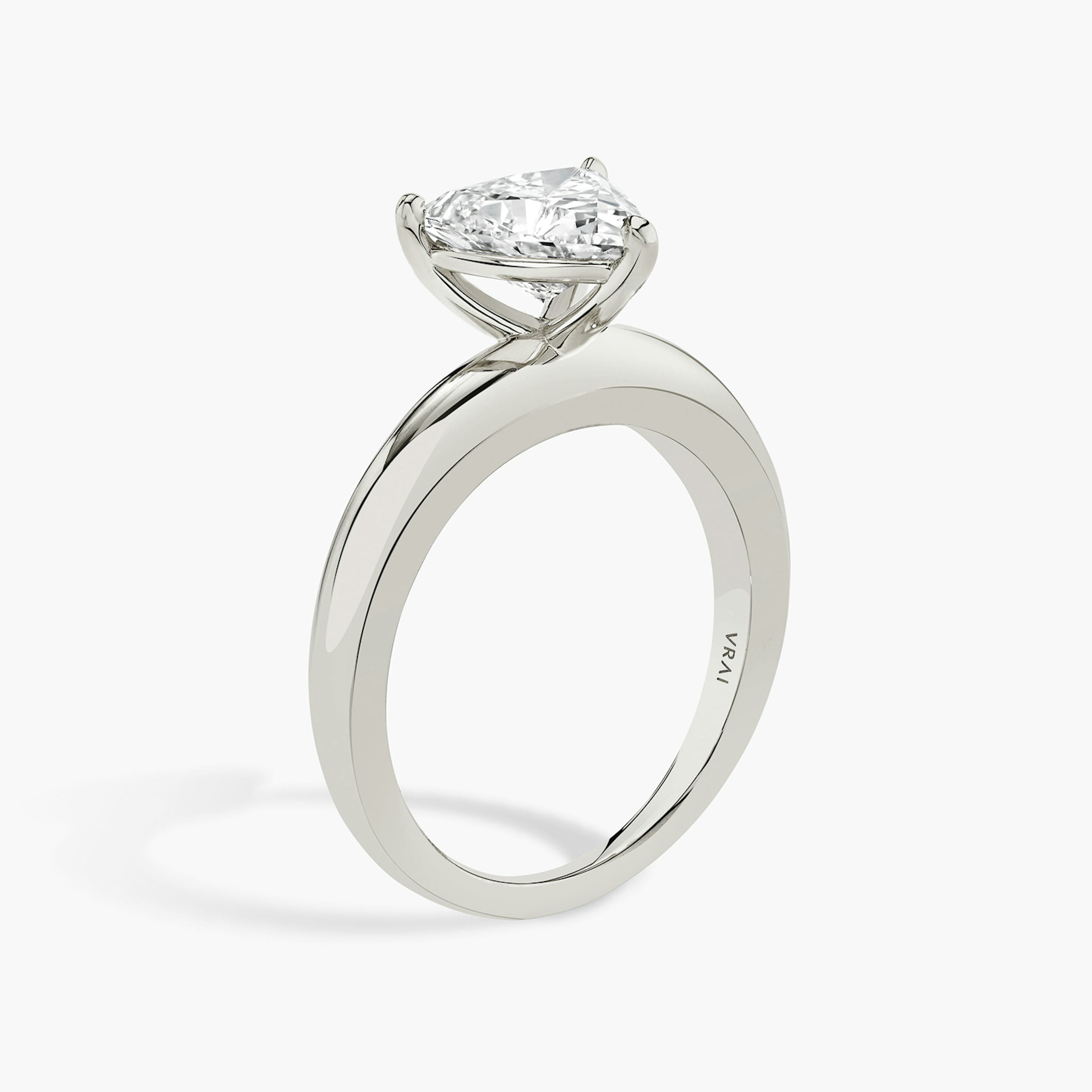 The Curator | Trillion | Platinum | Band: Plain | Diamond orientation: vertical | Carat weight: See full inventory