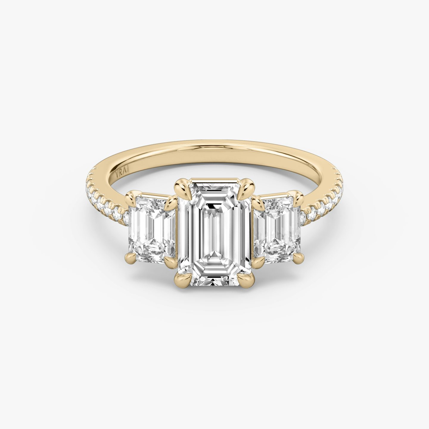 Three Stone | Emerald | 14k | 14k Roségold | Ring: Pavé | Karatgewicht der Seitensteine: 1/2 | Form der Seitensteine: Emerald | Diamantausrichtung: vertical | Karatgewicht: Gesamtbestand ansehen