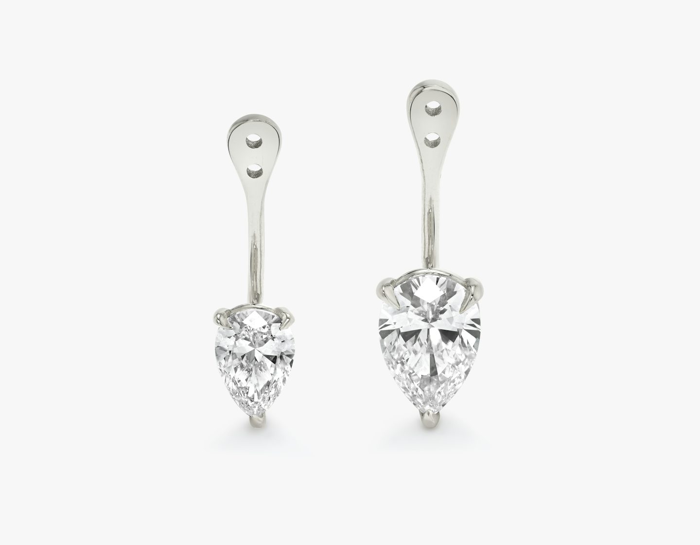 VRAI Solitaire Drop Ear Jacket | Pear | 14k | 18k White Gold | Carat weight: 1