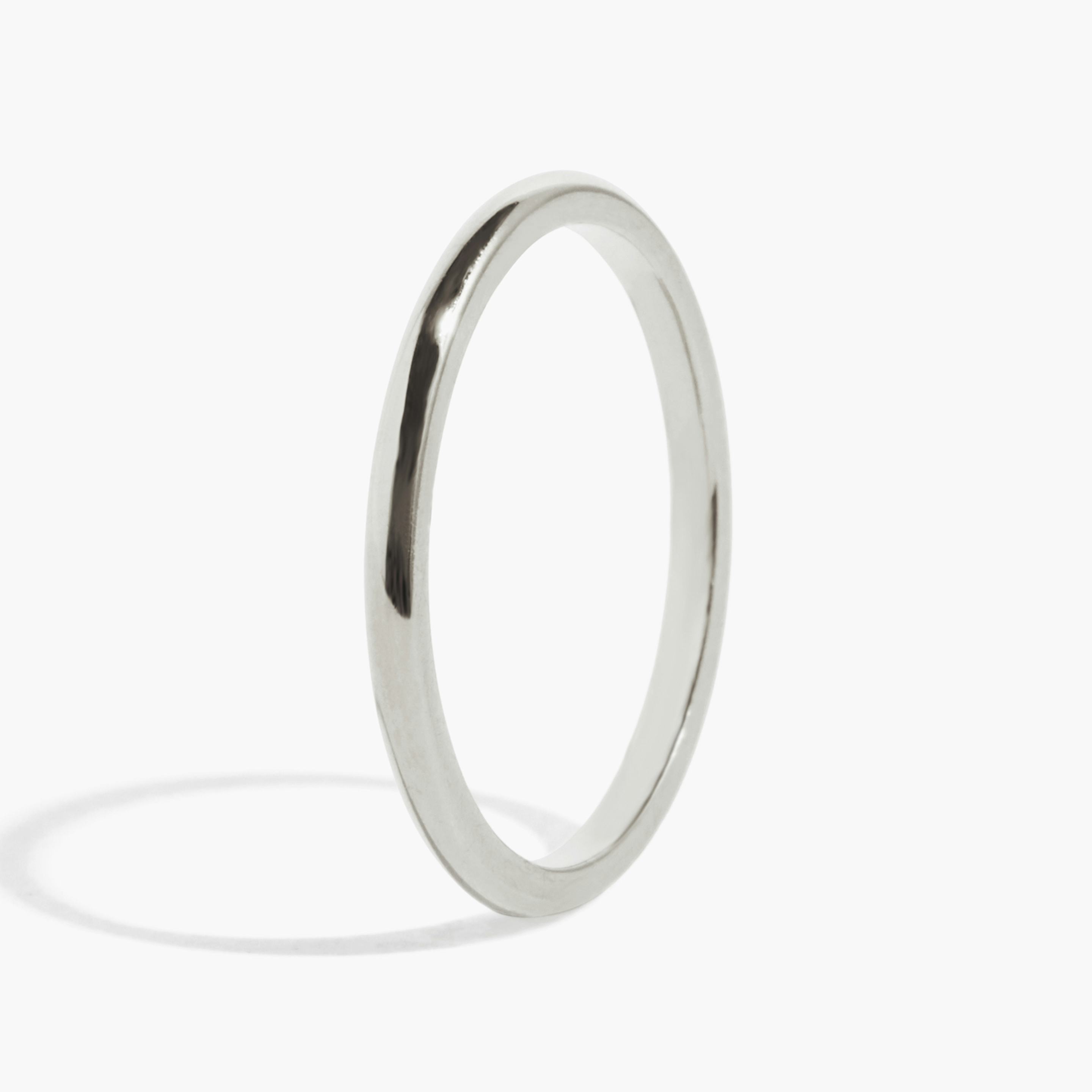 The Round | Platinum | Band width: Small - 1.5mm