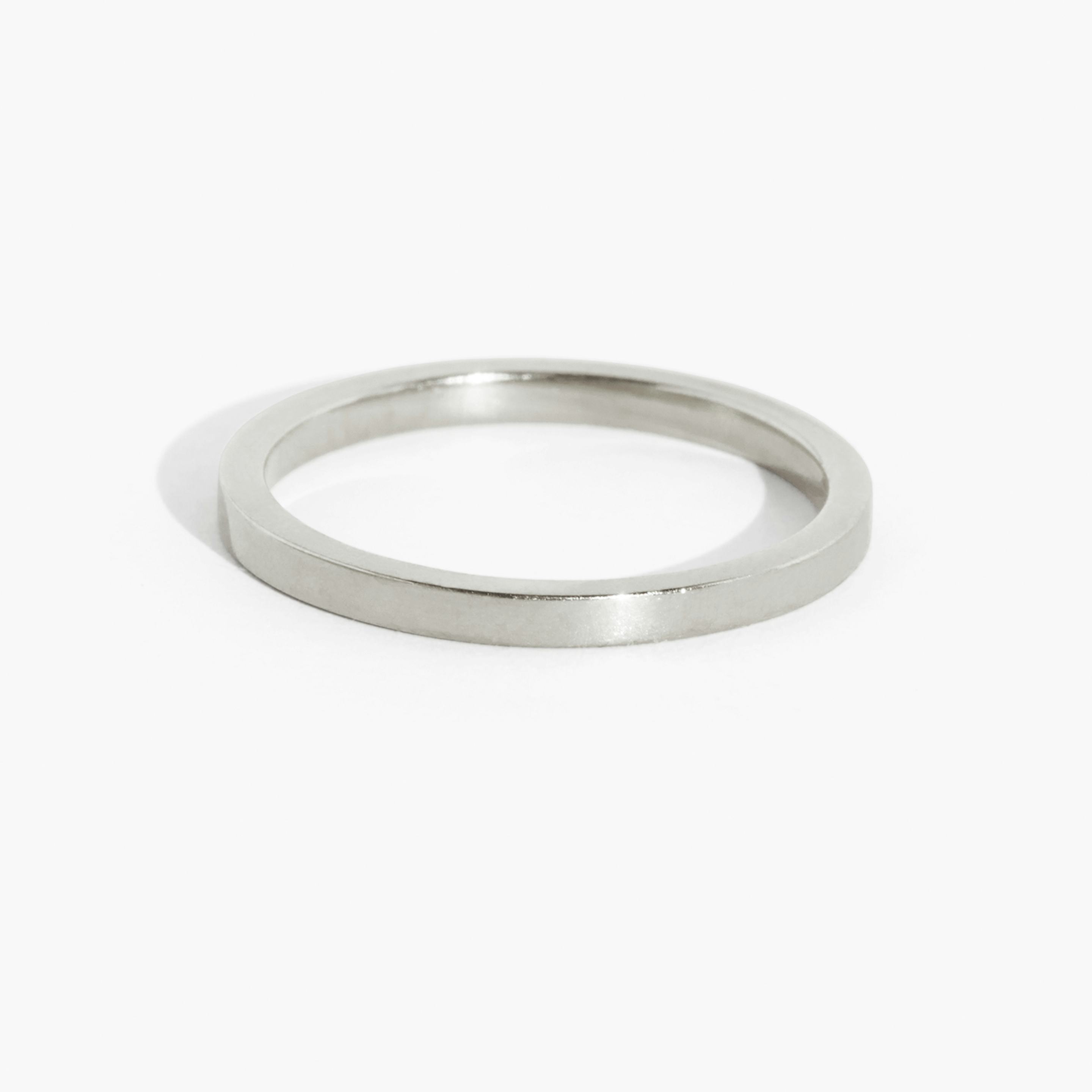The Flat | Platinum | Band width: Small - 1.5mm