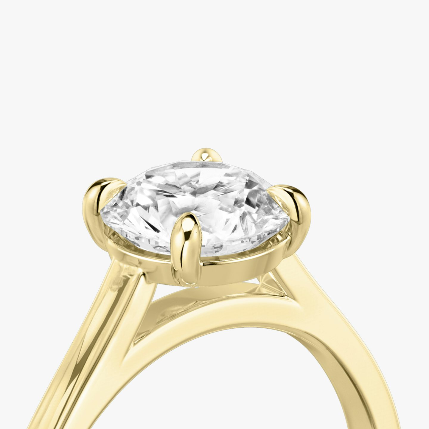 The Cathedral | Round Brilliant | 18k | 18k Yellow Gold | Band: Plain | Carat weight: See full inventory | Diamond orientation: vertical