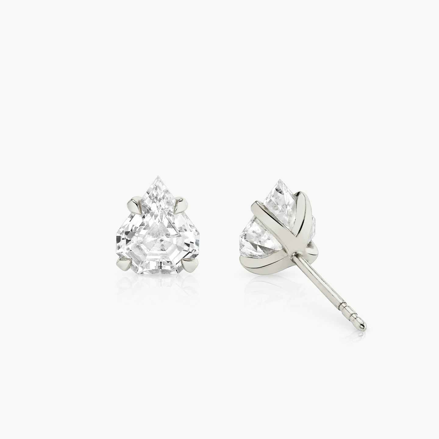 Iconic Diamond Studs Closeup image of Iconic Diamond Studs