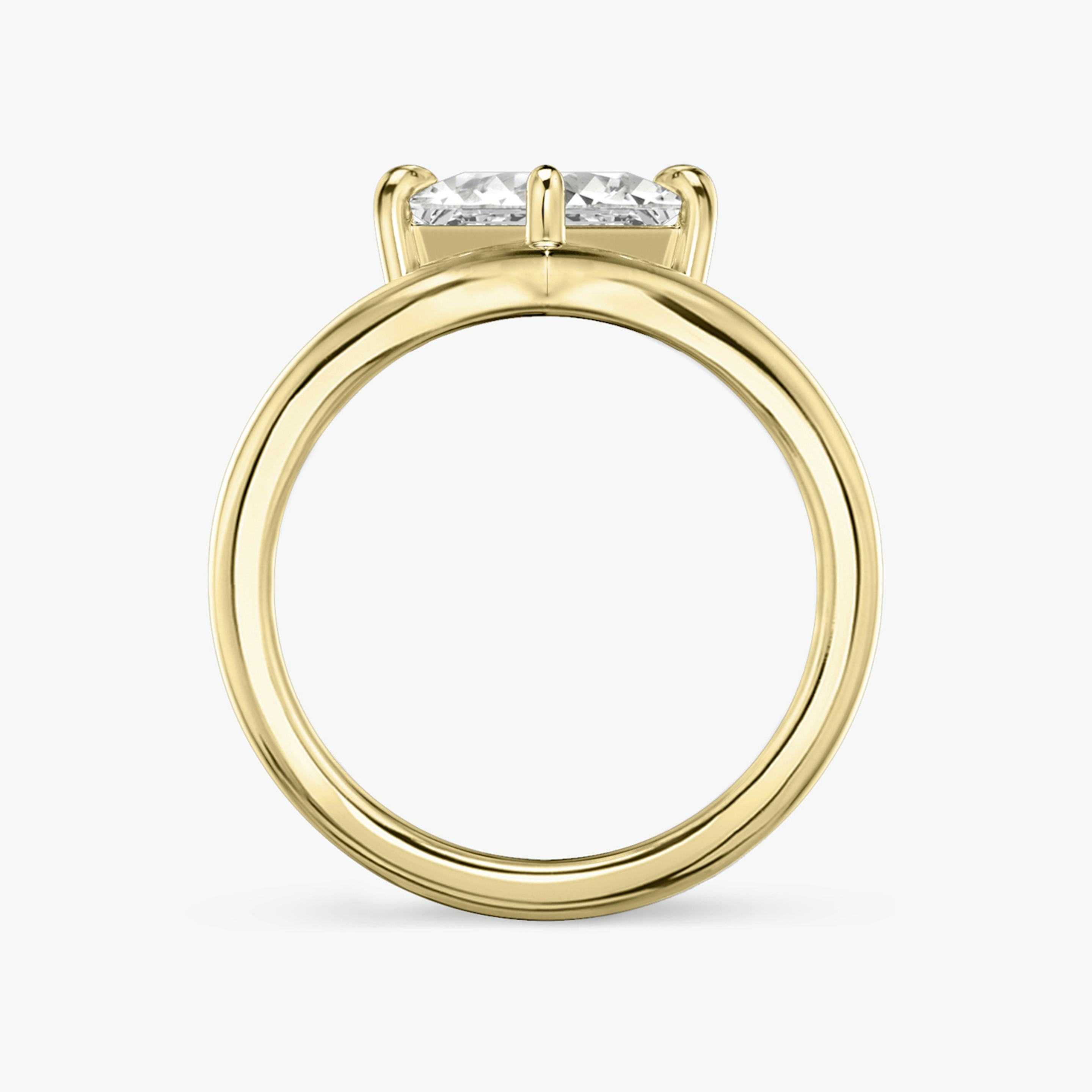 The Signature V | Princess | 18k | 18k Yellow Gold | Band: Plain | Diamond orientation: vertical | Carat weight: See full inventory