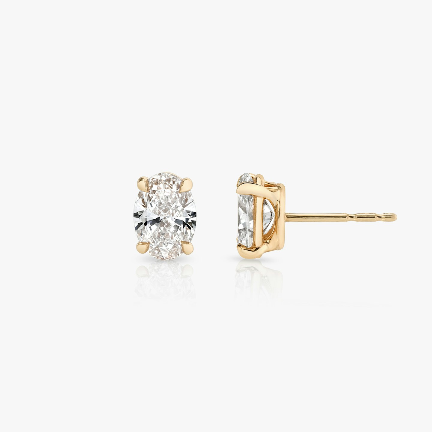 Solitaire Diamond Studs Closeup image of Solitaire Diamond Studs