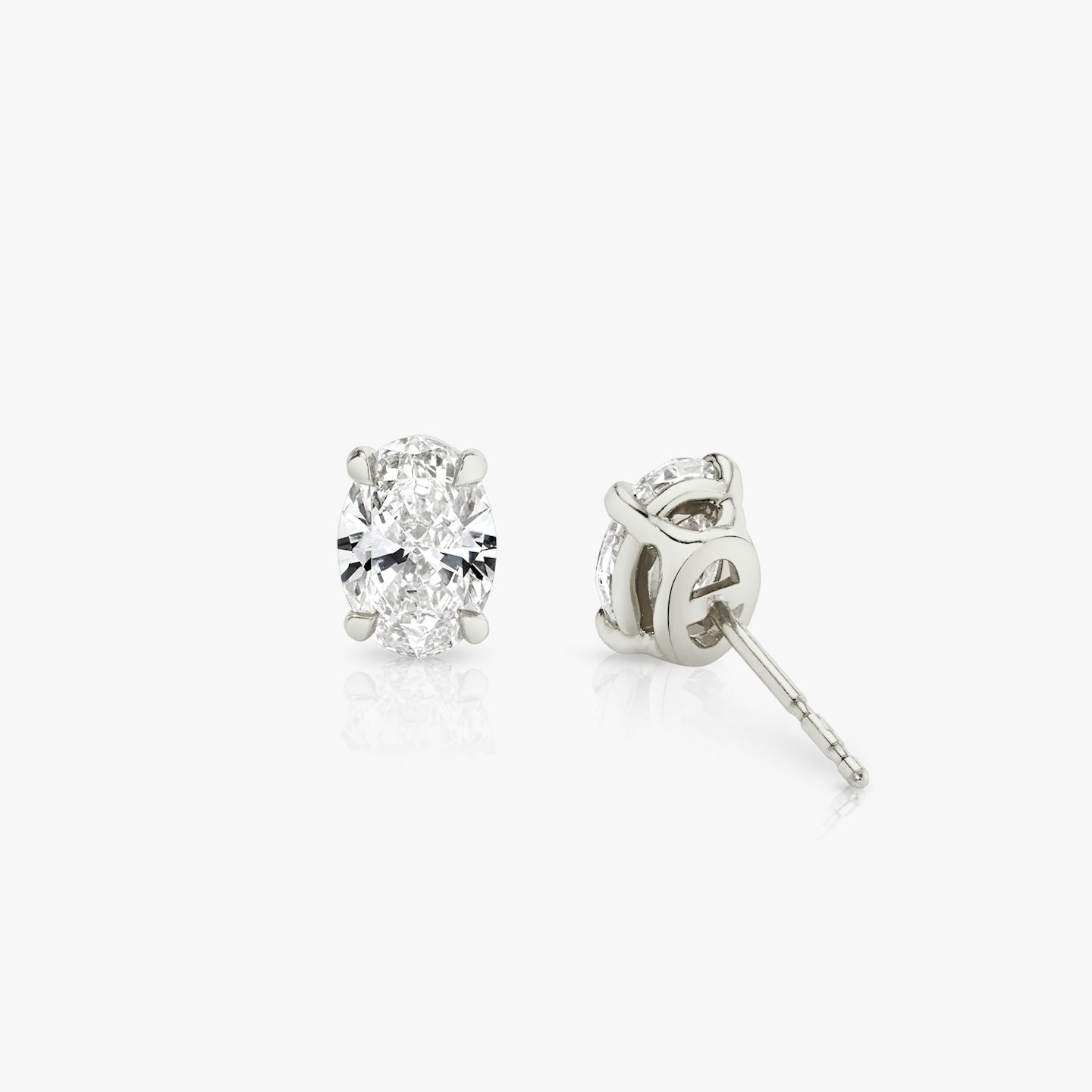 VRAI Solitaire Stud | Oval | 14k | 18k White Gold | Carat weight: 1