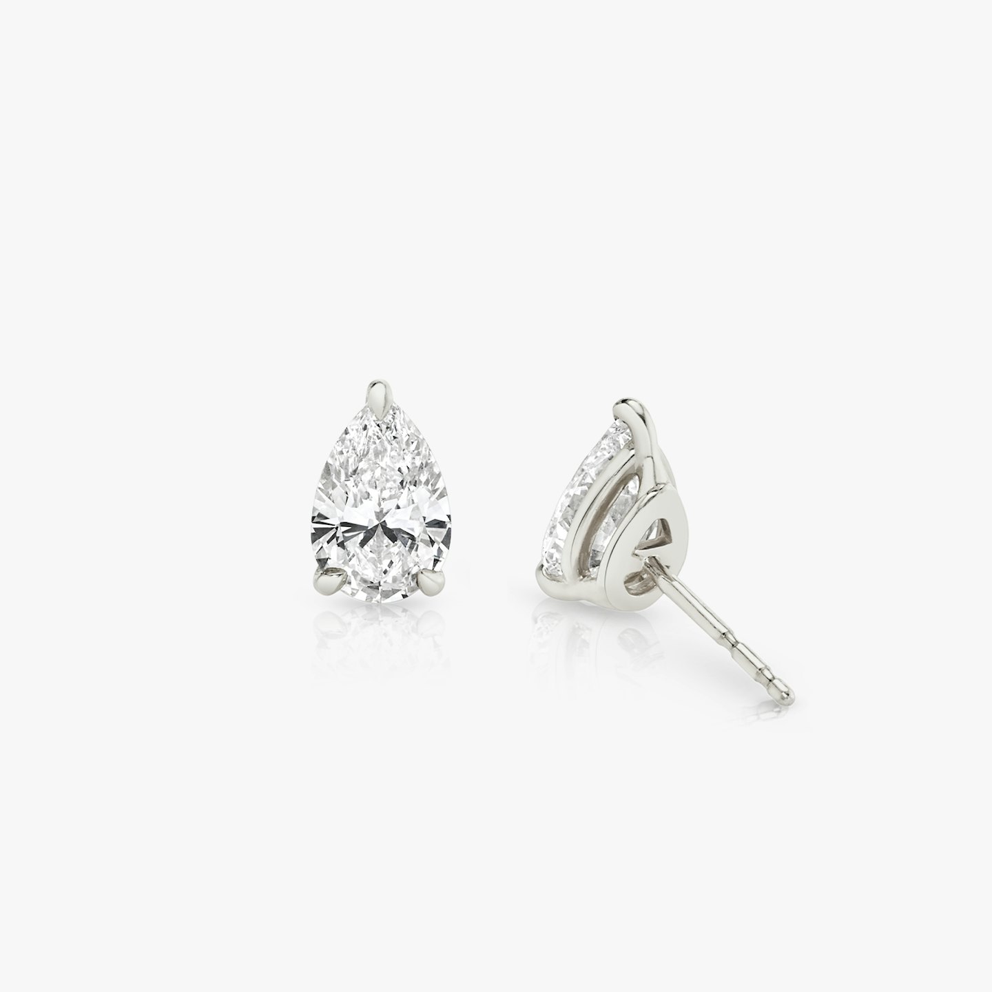 Solitaire Diamond Studs Closeup image of Solitaire Diamond Studs