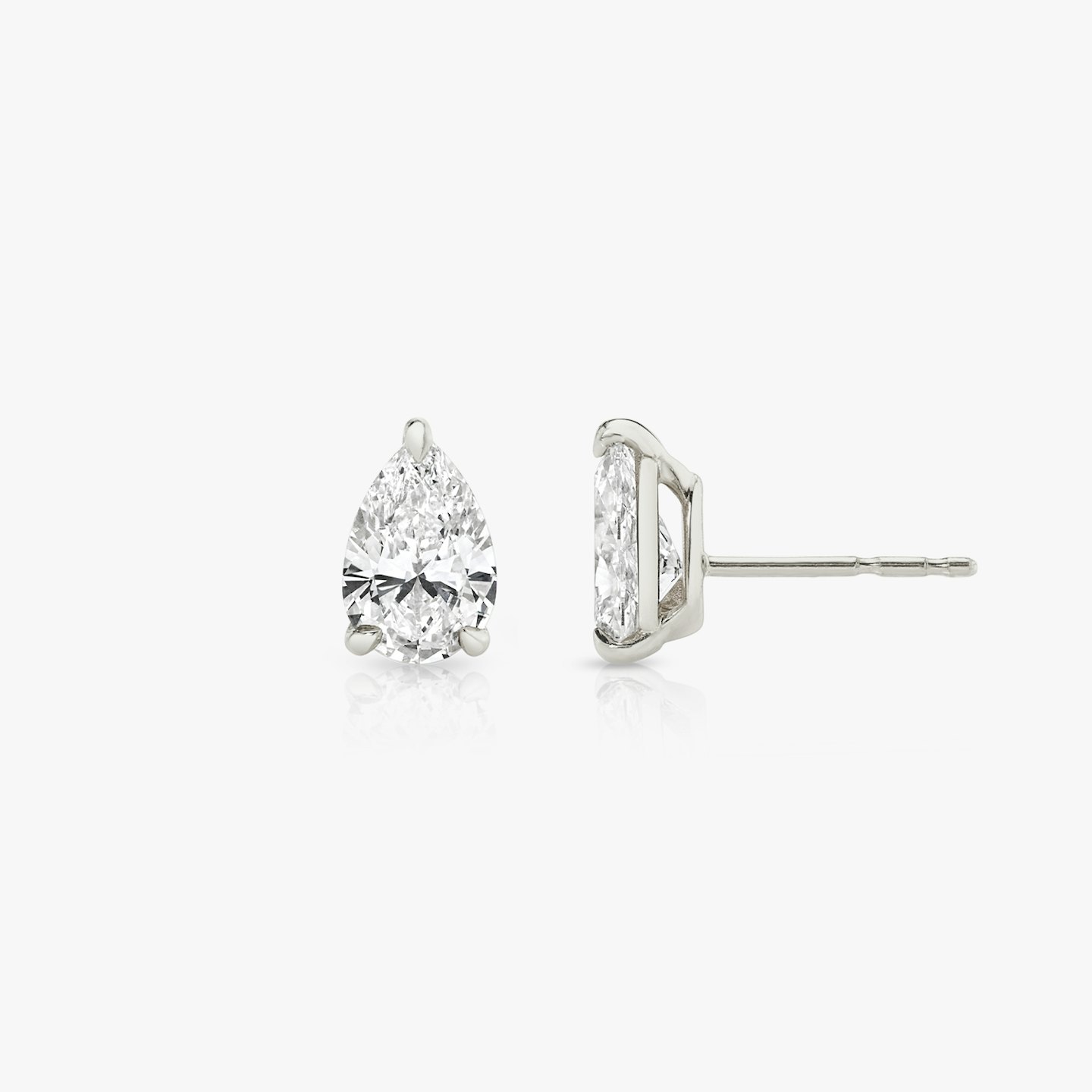 Solitaire Diamond Studs Closeup image of Solitaire Diamond Studs