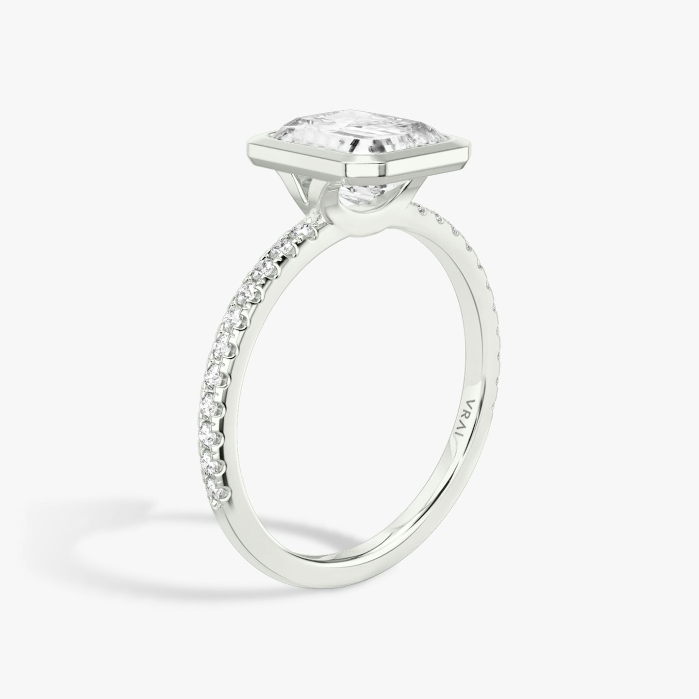 The Signature Bezel | Radiant | 18k | 18k White Gold | Band: Pavé | Diamond orientation: vertical | Carat weight: See full inventory