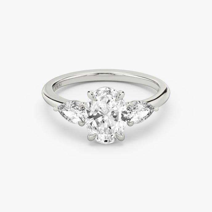 The Three StoneOval | White Gold