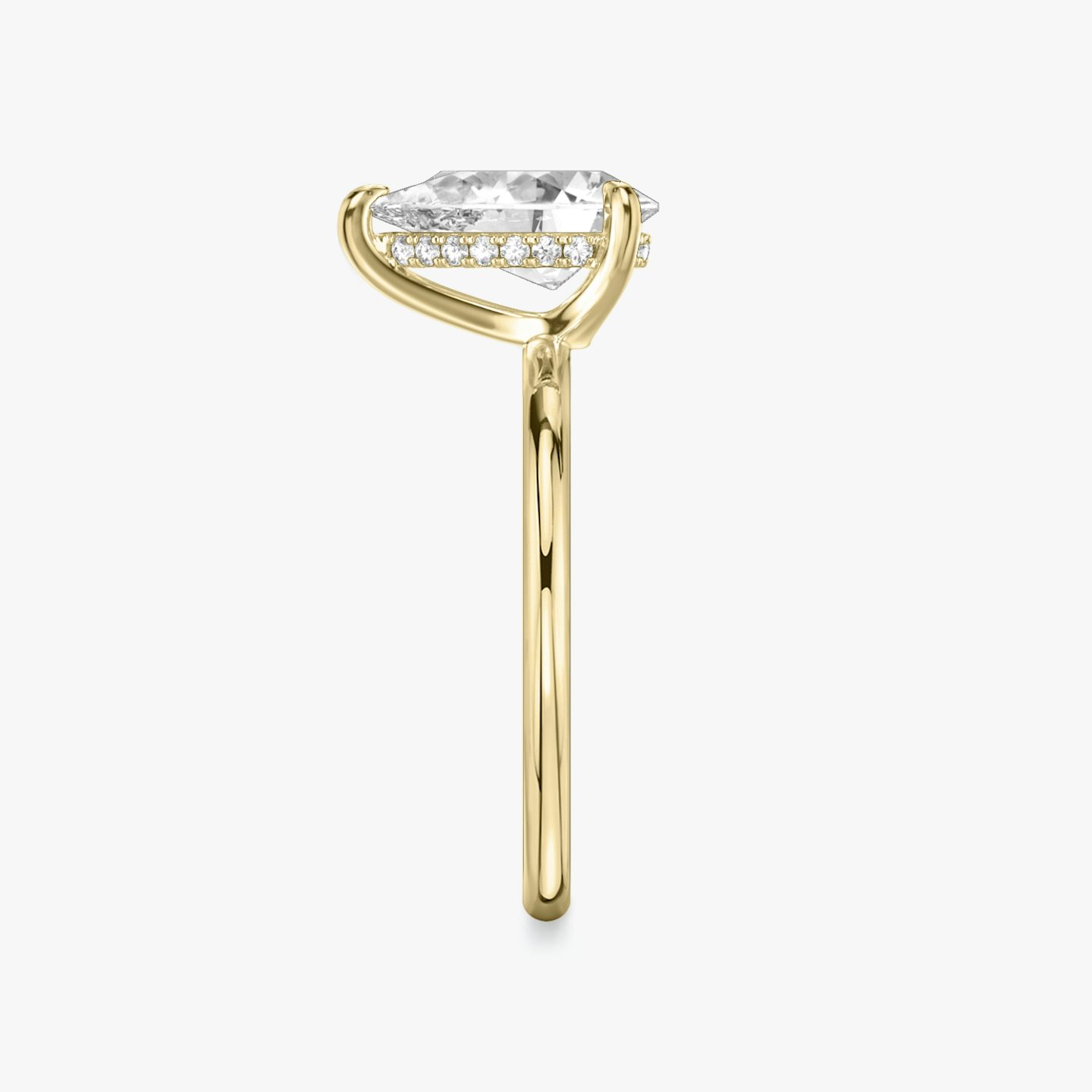 undefined | Pear | 18k | 18k Yellow Gold | Band: Plain | Prong style: Plain | Diamond orientation: vertical | Carat weight: See full inventory