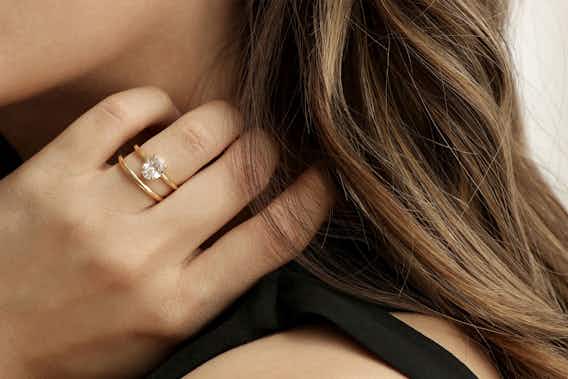 Our Engagement Ring and Wedding Band Gift Guide for Every Holiday Proposal 