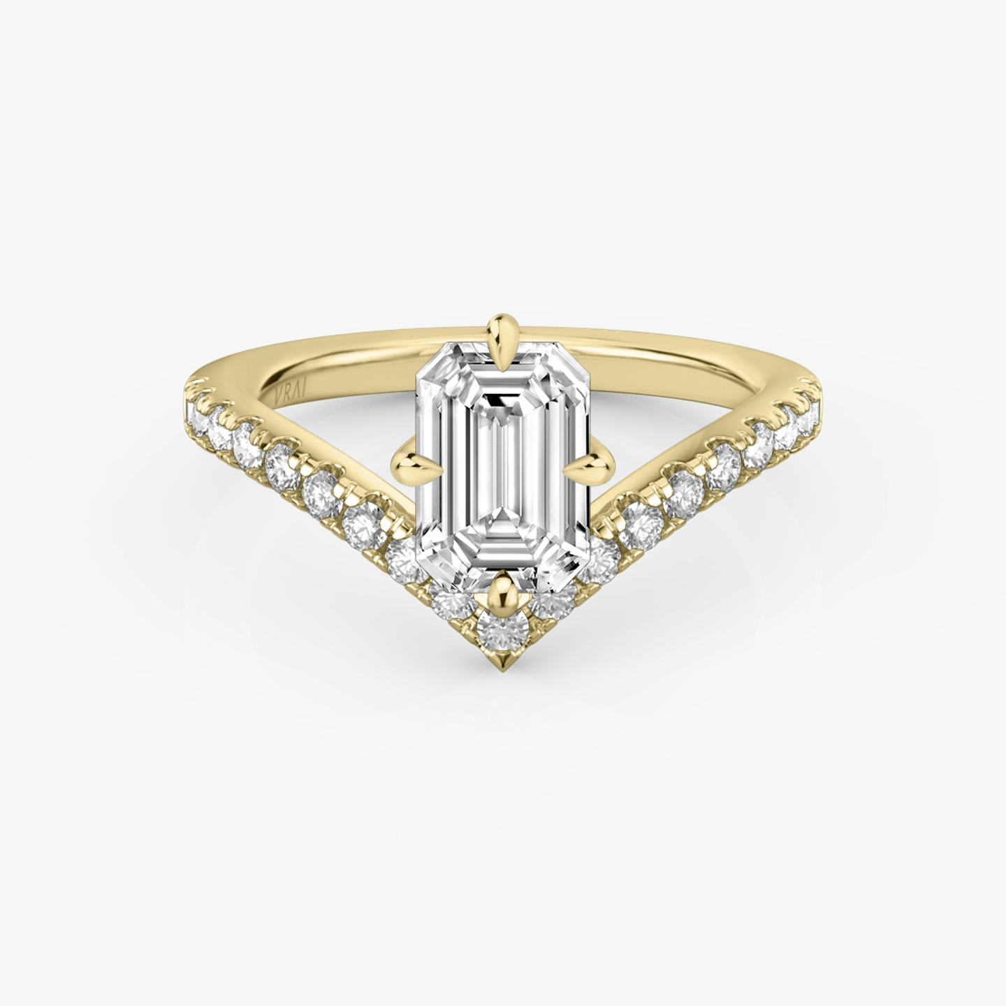 The Signature V | Emerald | 18k | 18k Yellow Gold | Band: Pavé | Diamond orientation: vertical | Carat weight: See full inventory