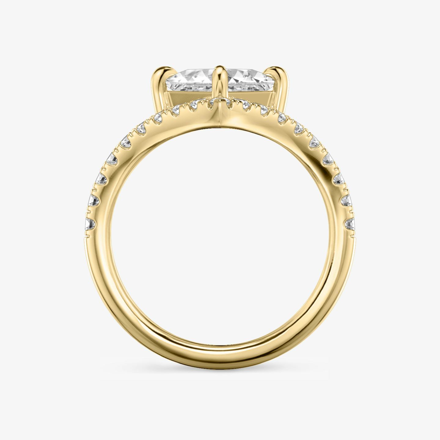 The Signature V | Princess | 18k | 18k Yellow Gold | Band: Pavé | Diamond orientation: vertical | Carat weight: See full inventory