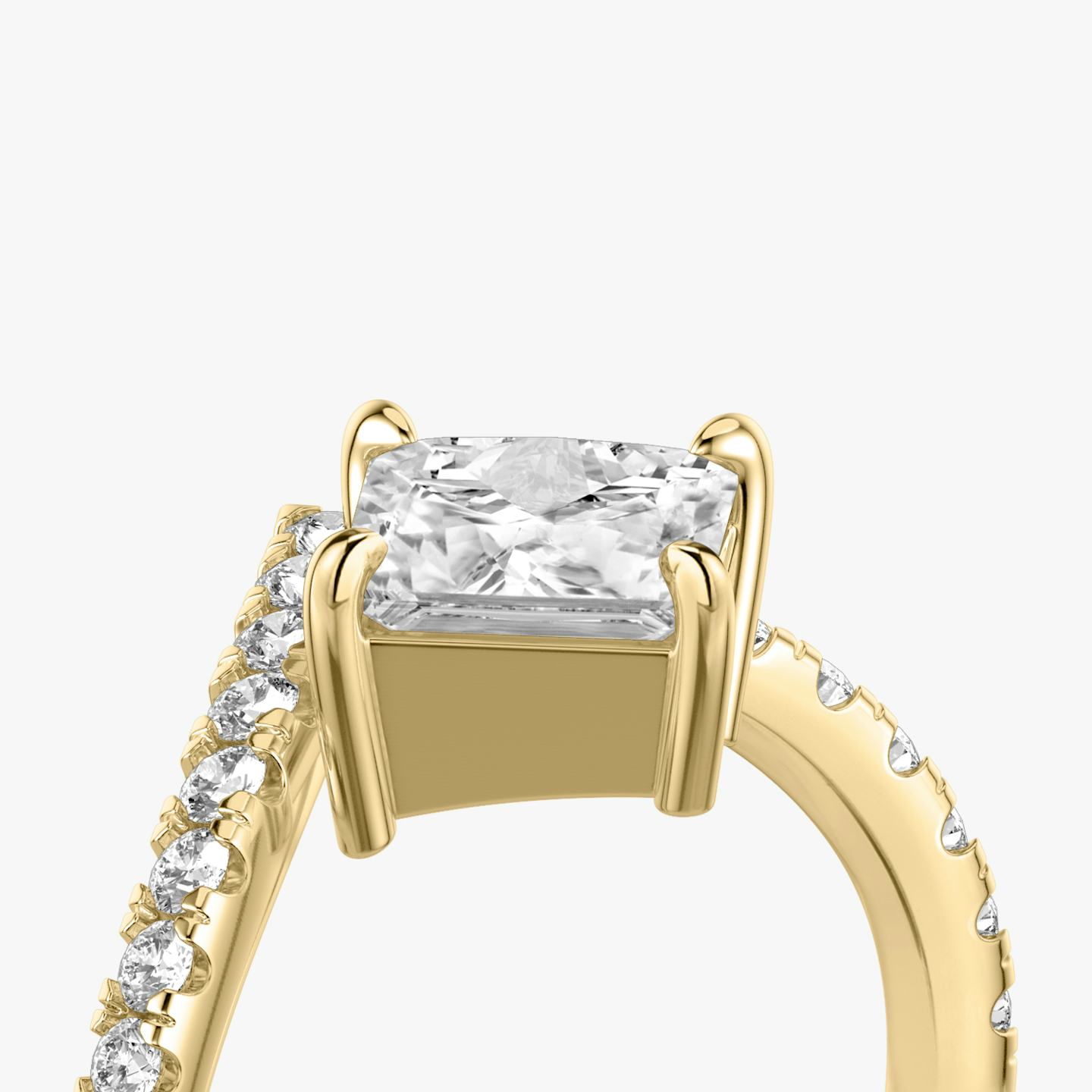 The Signature V | Princess | 18k | 18k Yellow Gold | Band: Pavé | Diamond orientation: vertical | Carat weight: See full inventory