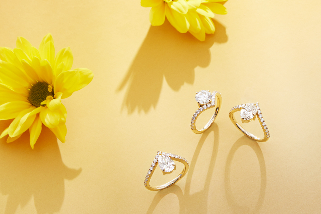 The Signature V Pavé engagement ring