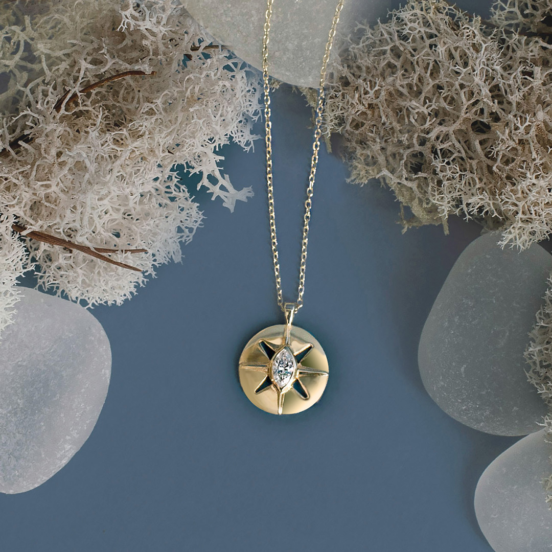 VRAI Iconic Necklaces Lozenge Necklaces | 14K Yellow Gold
