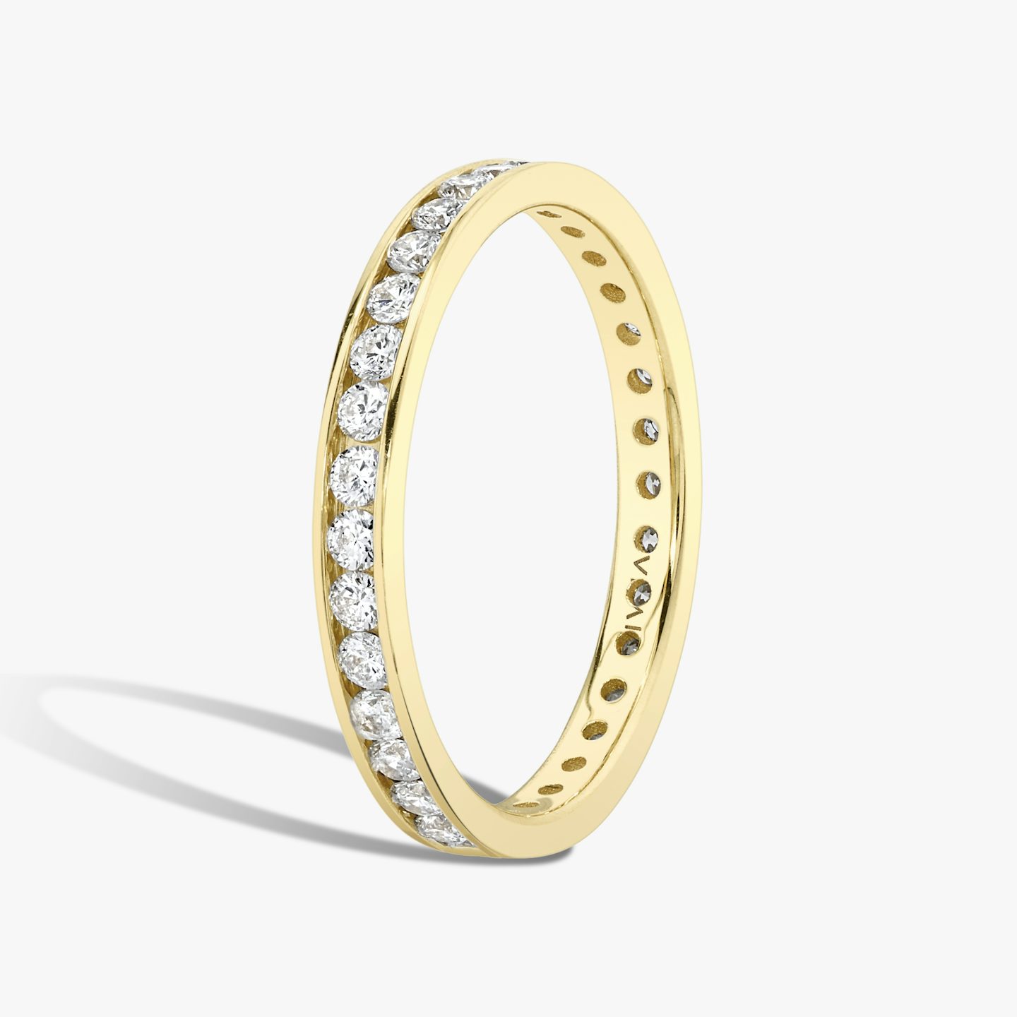 The Devotion Band | Round Brilliant | 18k | 18k Yellow Gold | Band style: Full diamond | Band width: Large