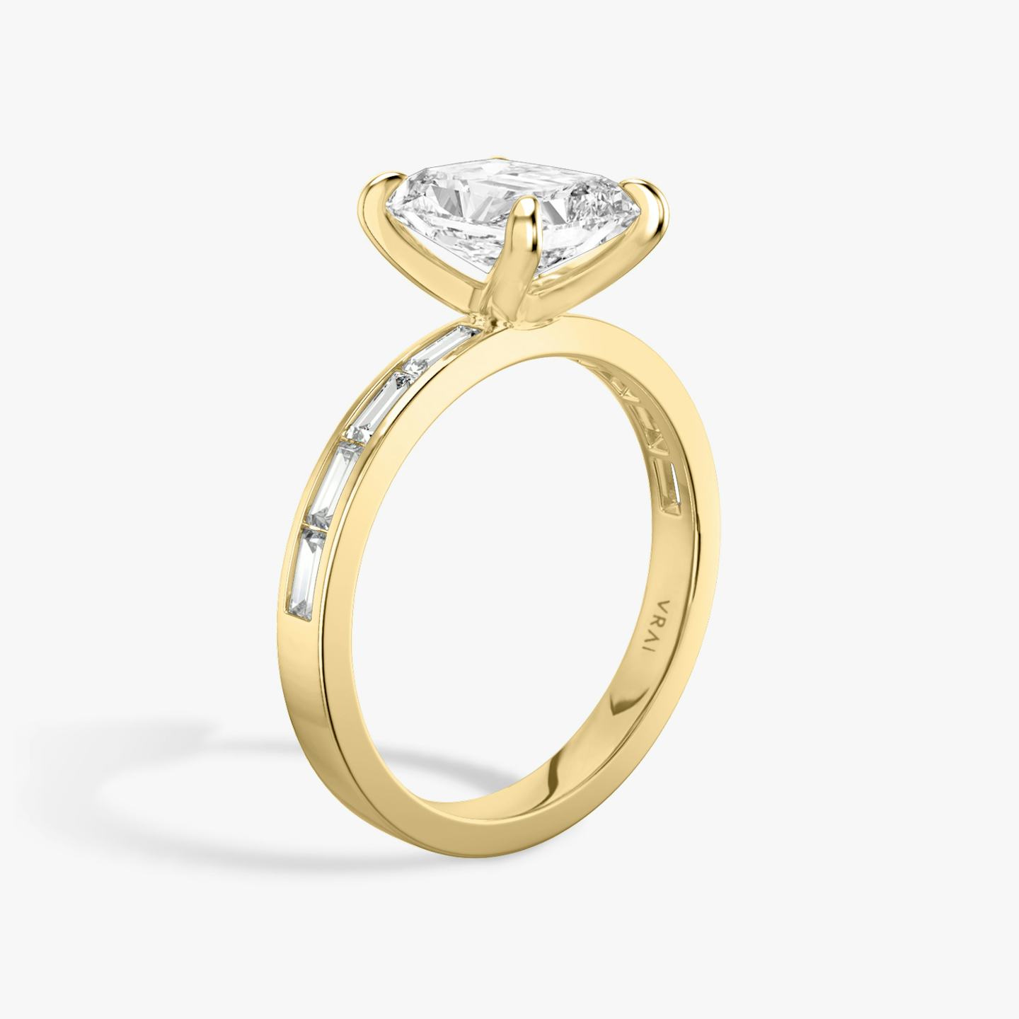 The Devotion | Radiant | 18k | 18k Yellow Gold | Band stone shape: Baguette | Band: Original | Diamond orientation: vertical | Carat weight: See full inventory