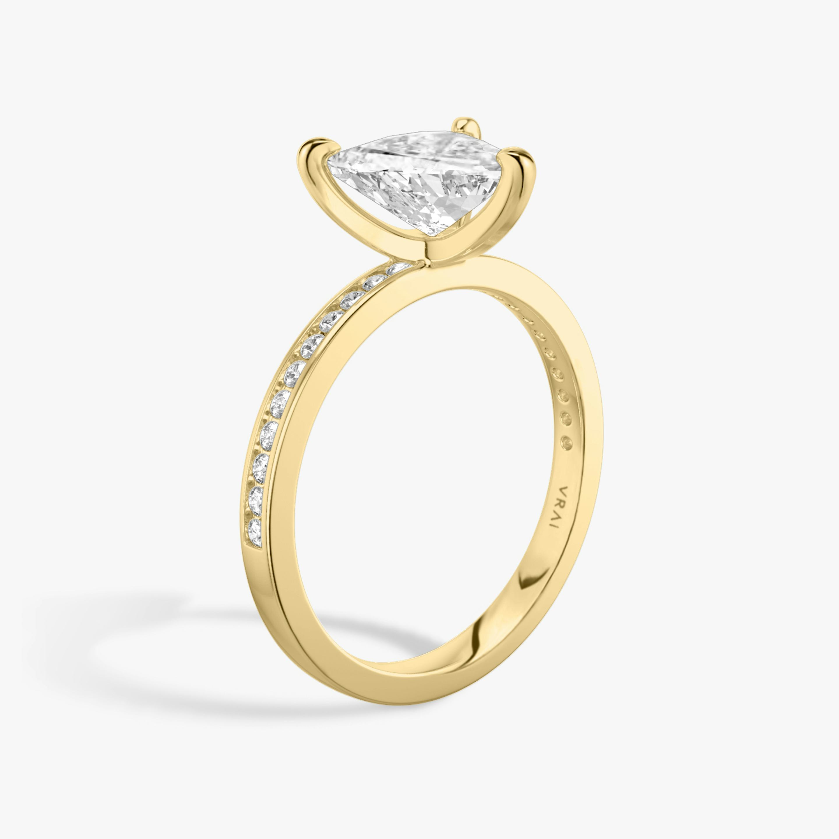The Devotion | Trillion | 18k | 18k Yellow Gold | Band stone shape: Round Brilliant | Band: Original | Diamond orientation: vertical | Carat weight: See full inventory
