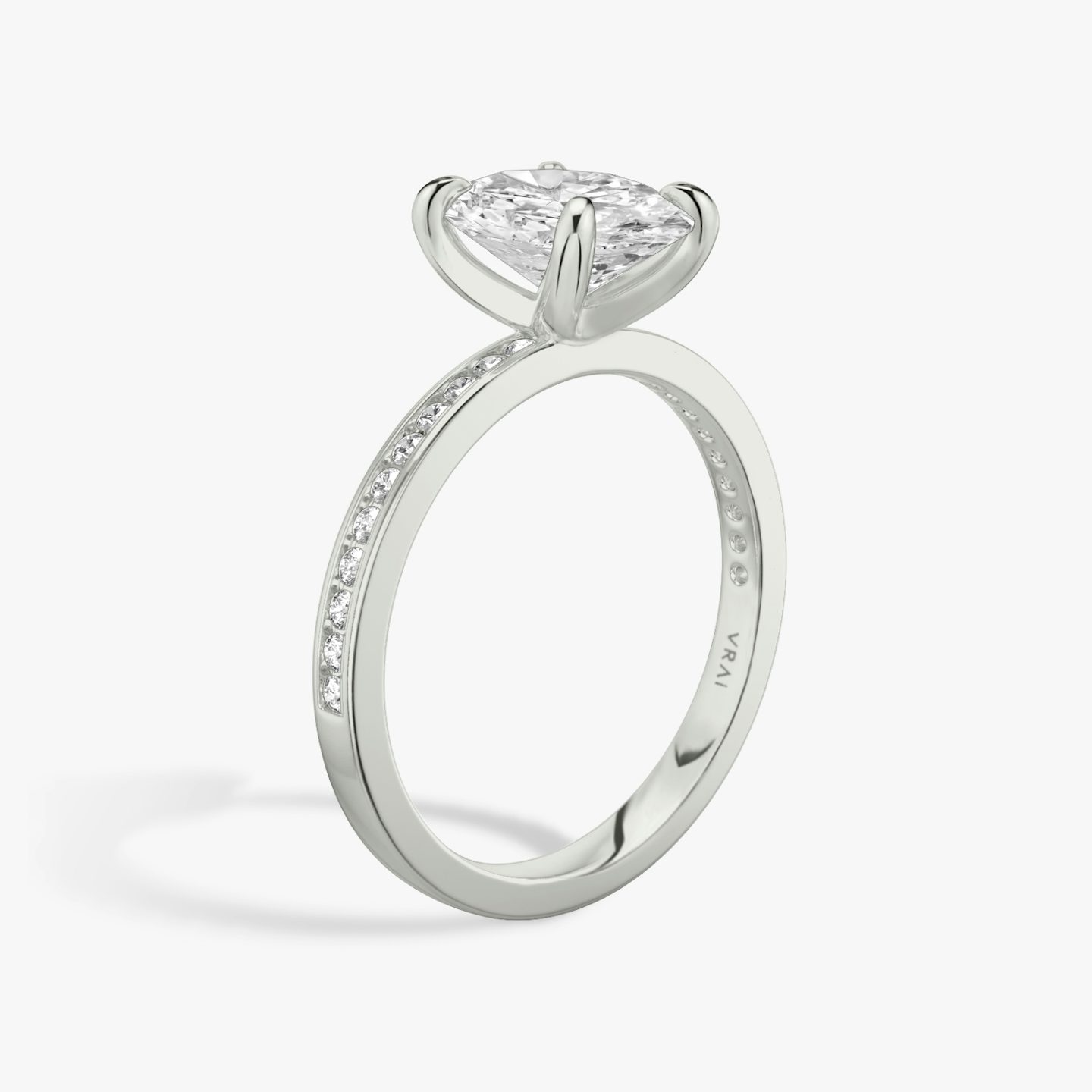 The Devotion | Oval | 18k | 18k White Gold | Band: Pavé | Band stone shape: Round Brilliant | Band: Original | Diamond orientation: vertical | Carat weight: See full inventory