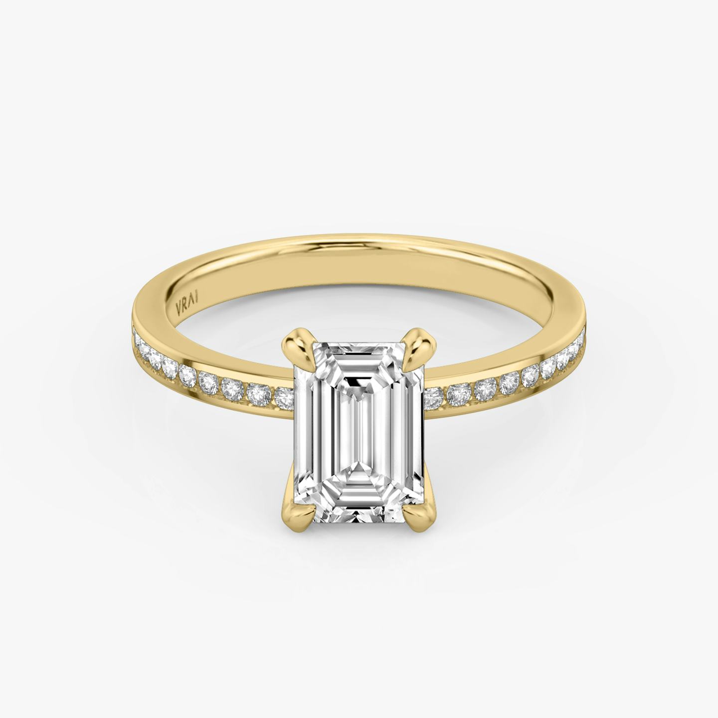 The Devotion | Emerald | 18k | 18k Yellow Gold | Band stone shape: Round Brilliant | Band: Original | Diamond orientation: vertical | Carat weight: See full inventory