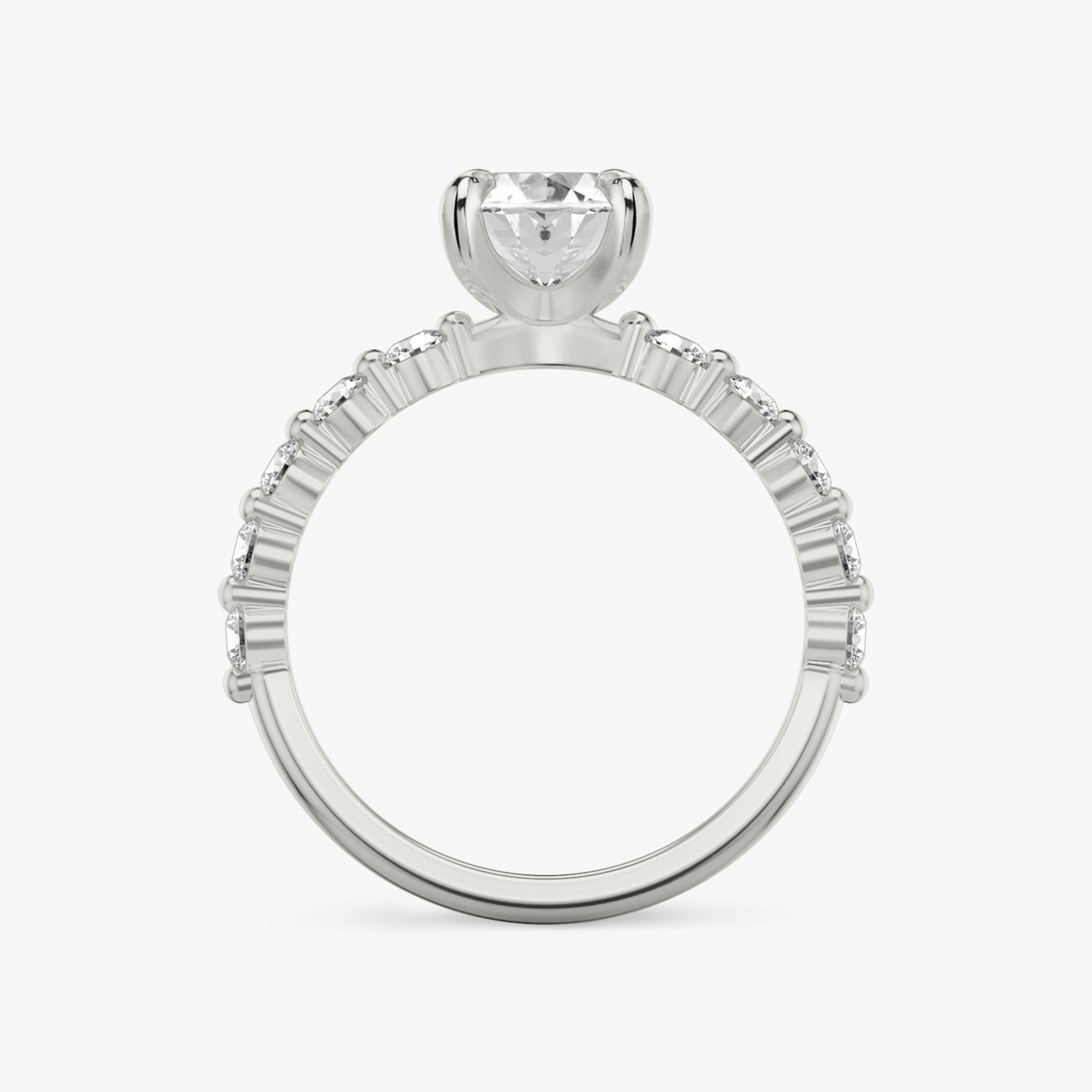 Single Shared Prong | Oval | 18k | 18k Weißgold | Ring: Large | Diamantausrichtung: vertical | Karatgewicht: Gesamtbestand ansehen