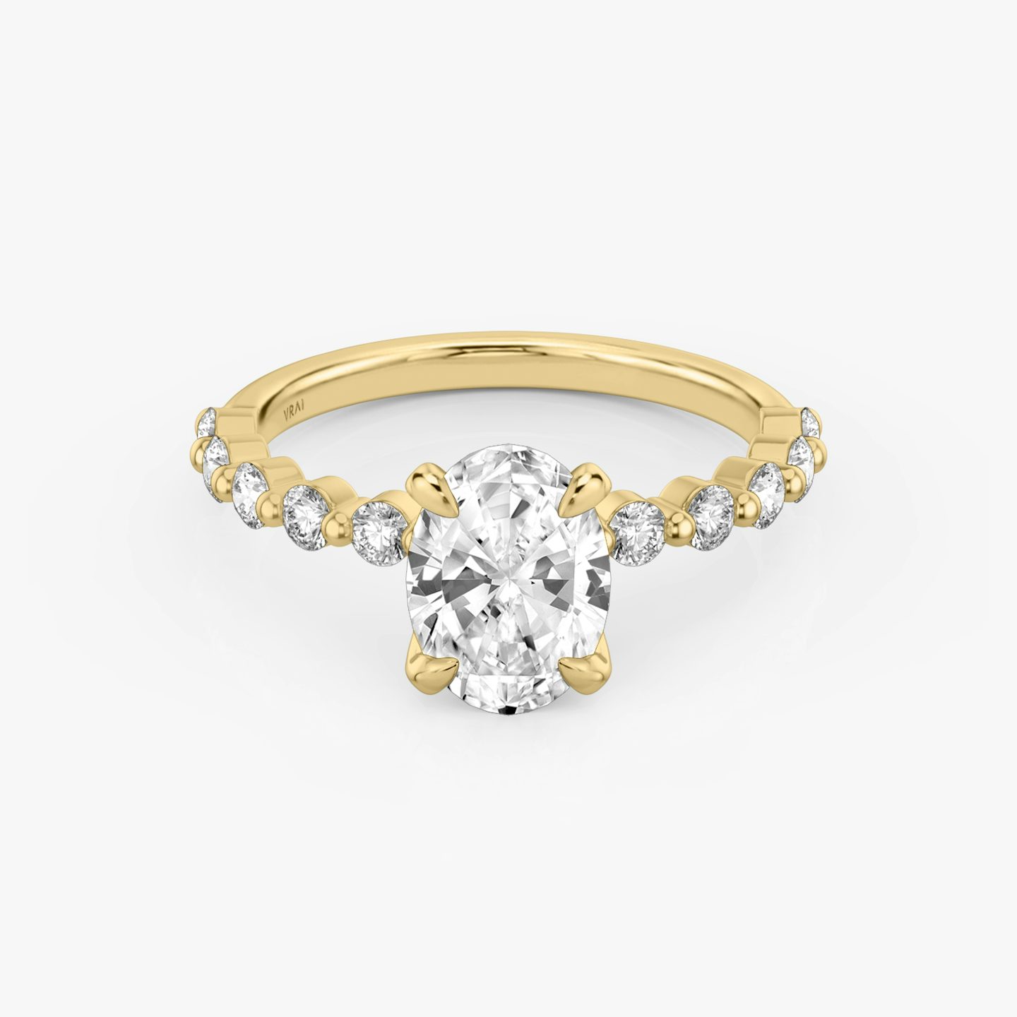 The Single Shared Prong | Oval | 18k | 18k Yellow Gold | Band: Plain | Band: Large | Diamond orientation: vertical | Carat weight: See full inventory