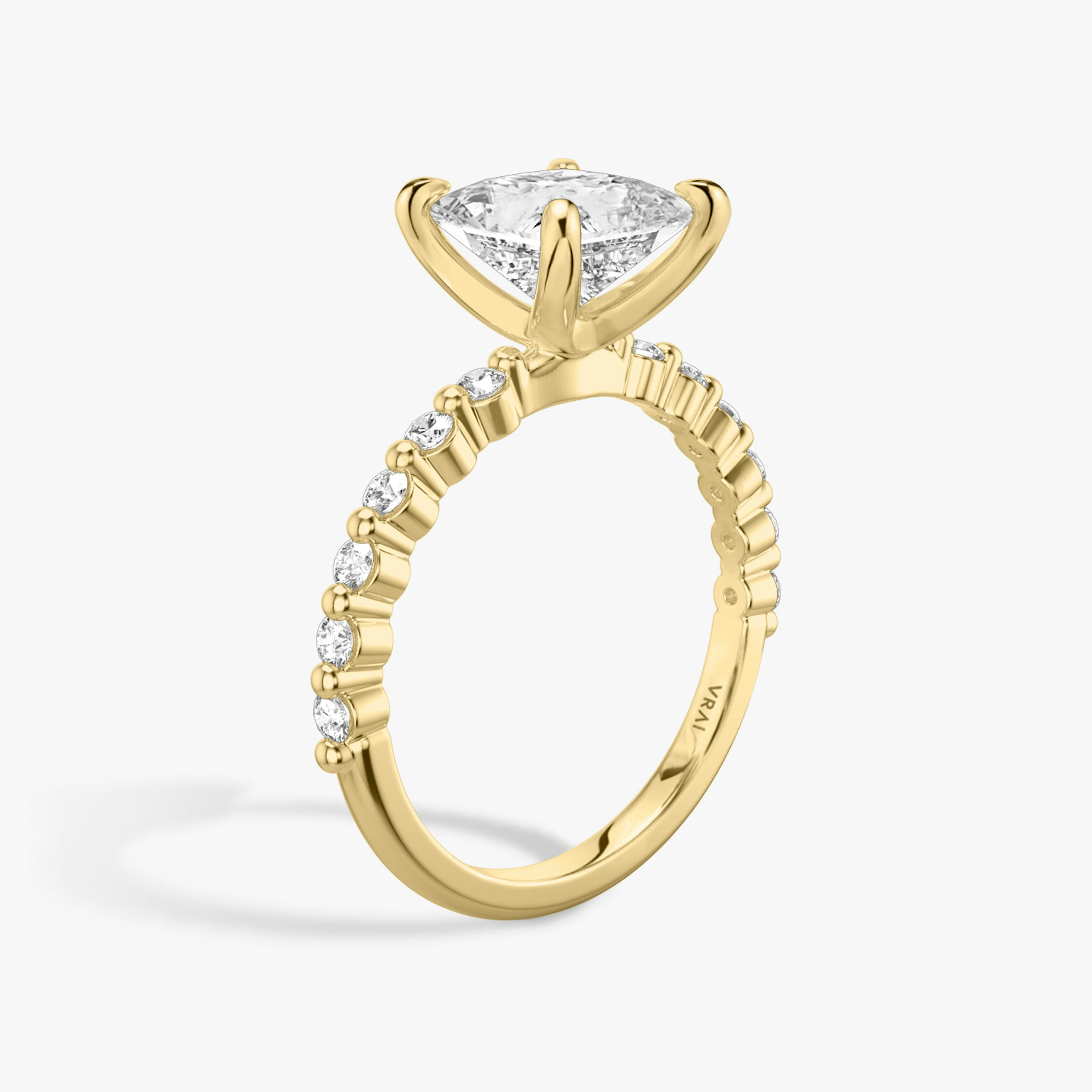 The Single Shared Prong | Princess | 18k | 18k Yellow Gold | Band: Original | Diamond orientation: vertical | Carat weight: See full inventory