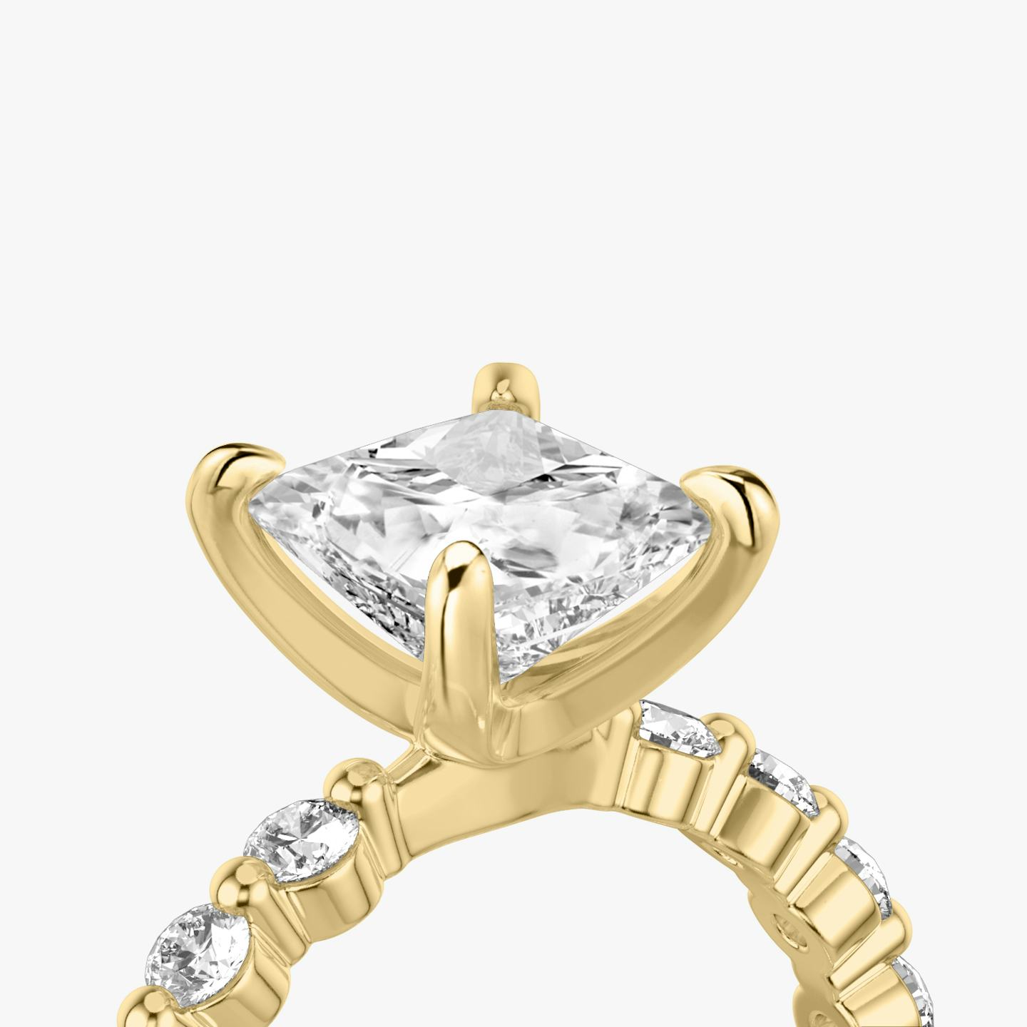 The Single Shared Prong | Princess | 18k | 18k Yellow Gold | Band: Large | Diamond orientation: vertical | Carat weight: See full inventory