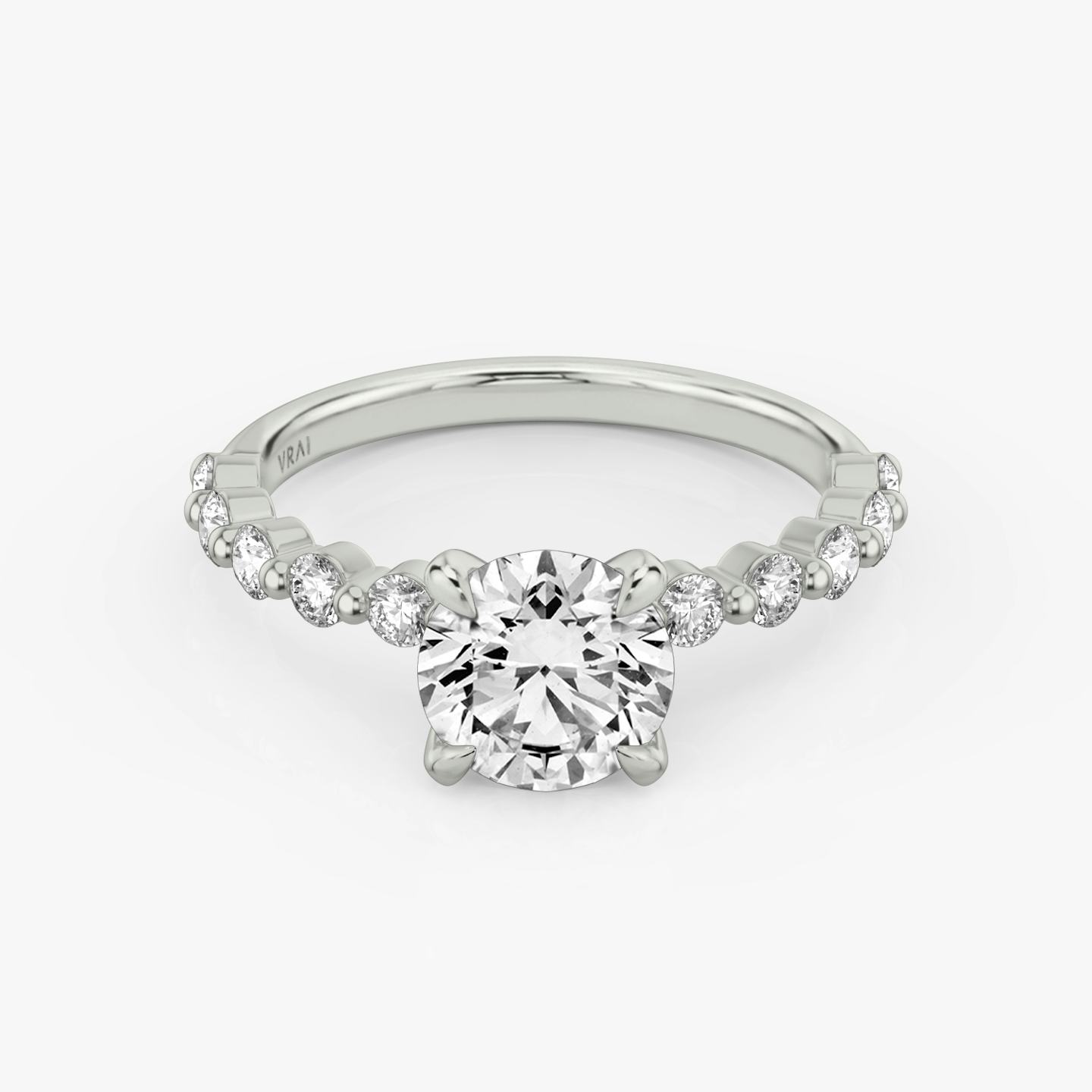 The Single Shared Prong | Round Brilliant | Platinum | Carat weight: 1 | Band: Large | Diamond orientation: vertical