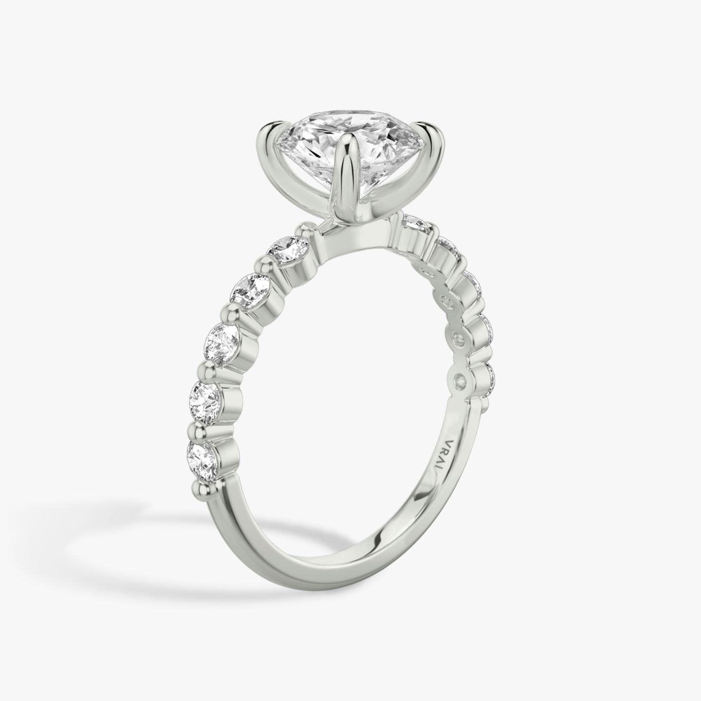 The Single Shared Prong | Round Brilliant | Platinum | Carat weight: 2 | Band: Large | Diamond orientation: vertical