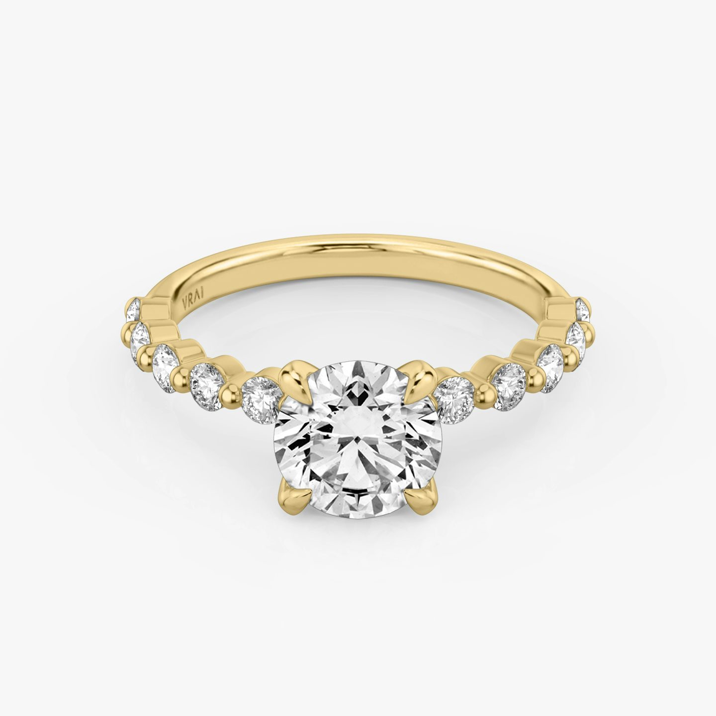 The Single Shared Prong | Round Brilliant | 18k | 18k Yellow Gold | Carat weight: 1 | Band: Large | Diamond orientation: vertical