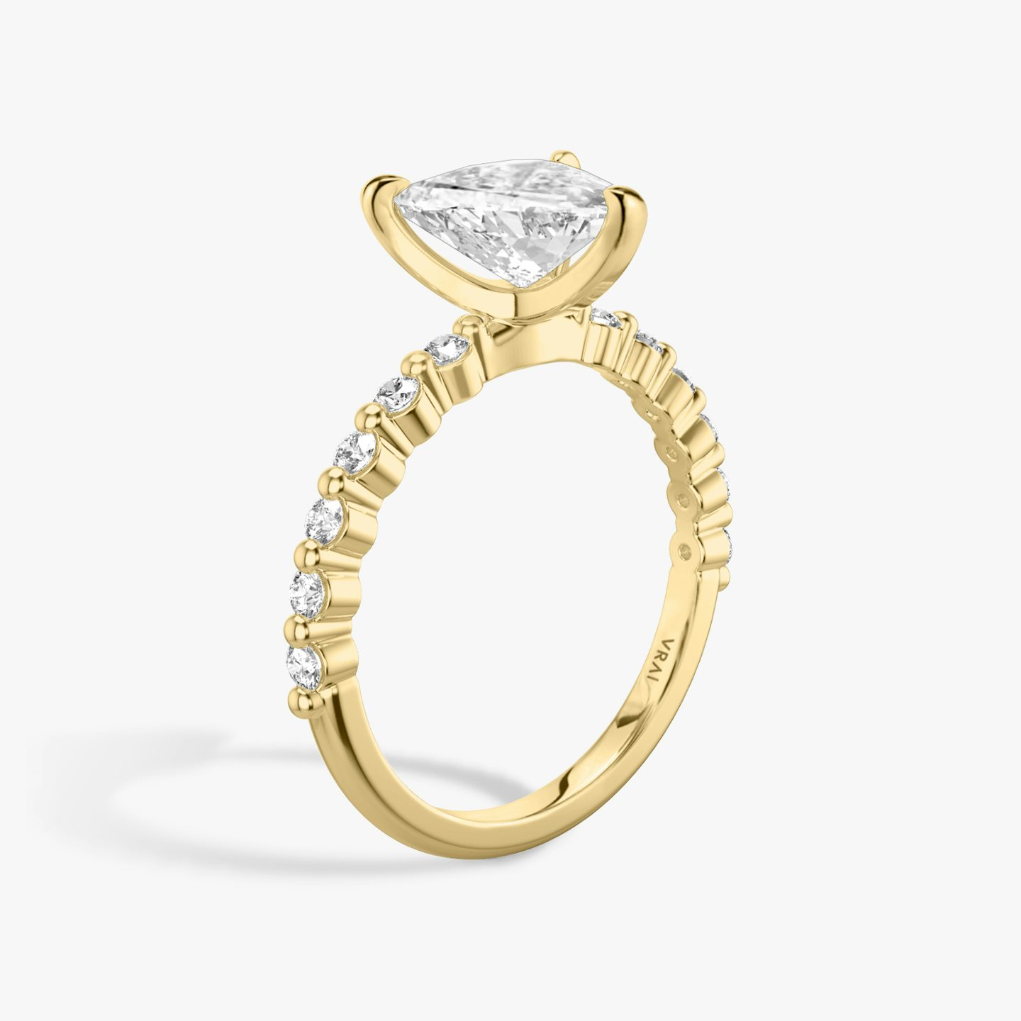 The Single Shared Prong | Trillion | 18k | 18k Yellow Gold | Band: Original | Diamond orientation: vertical | Carat weight: See full inventory