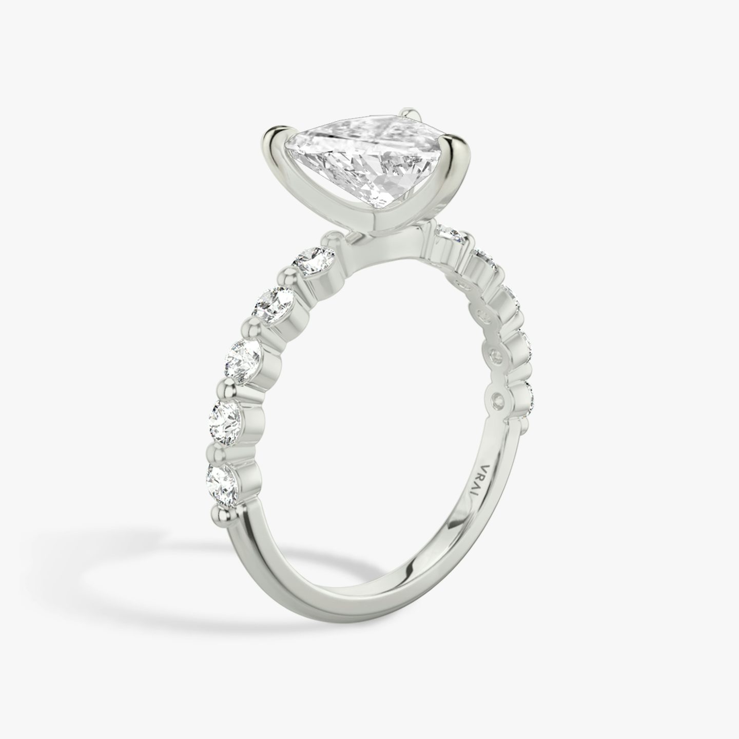 The Single Shared Prong | Trillion | 18k | 18k White Gold | Band: Plain | Band: Large | Diamond orientation: vertical | Carat weight: See full inventory