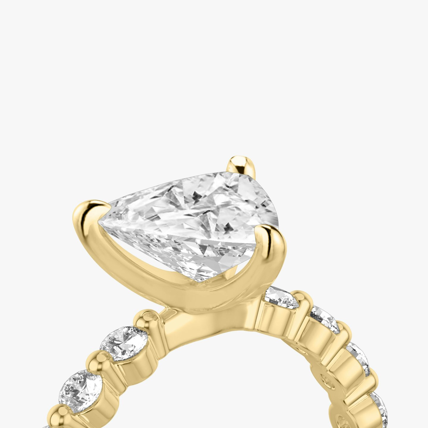 The Single Shared Prong | Trillion | 18k | 18k Yellow Gold | Band: Plain | Band: Large | Diamond orientation: vertical | Carat weight: See full inventory