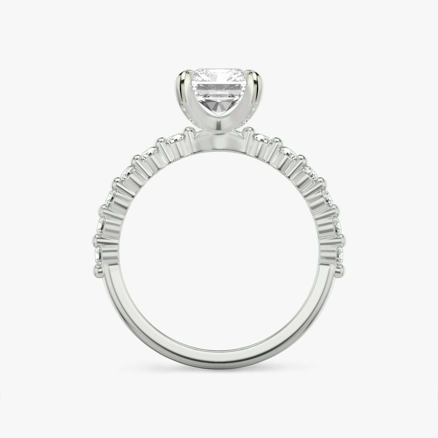 Closeup image of Single Shared Prong Ring