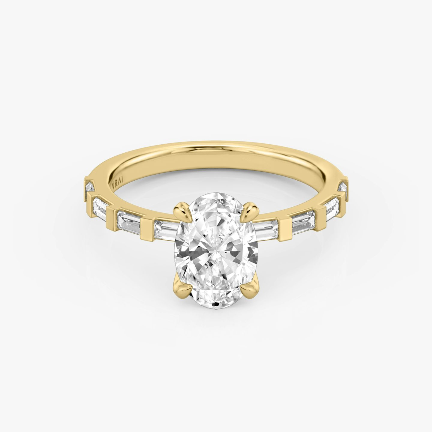 The Baguette Bar | Oval | 18k | 18k Yellow Gold | Diamond orientation: vertical | Carat weight: See full inventory