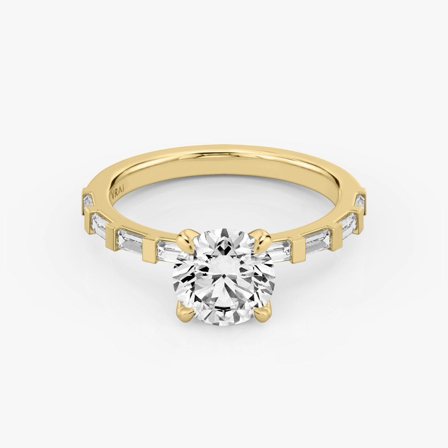 The Baguette Bar | Round Brilliant | 18k | 18k Yellow Gold | Carat weight: See full inventory | Diamond orientation: vertical