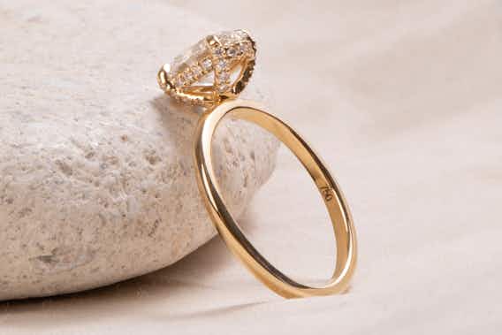 How to Design Your Own Engagement Ring