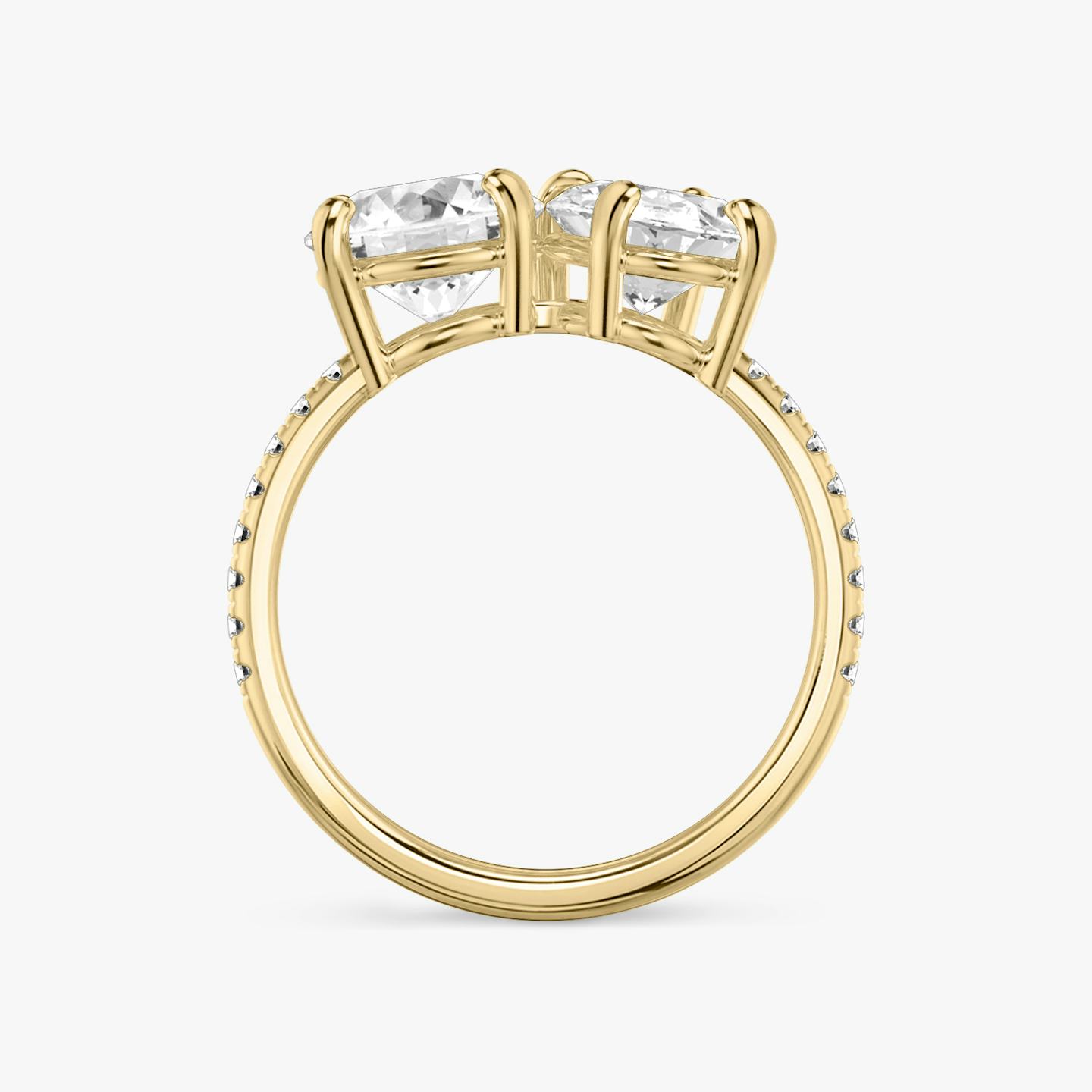 The Toi et Moi | Round Brilliant and Oval | 18k | 18k Yellow Gold | Band: Pavé | Diamond orientation: vertical | Carat weight: See full inventory