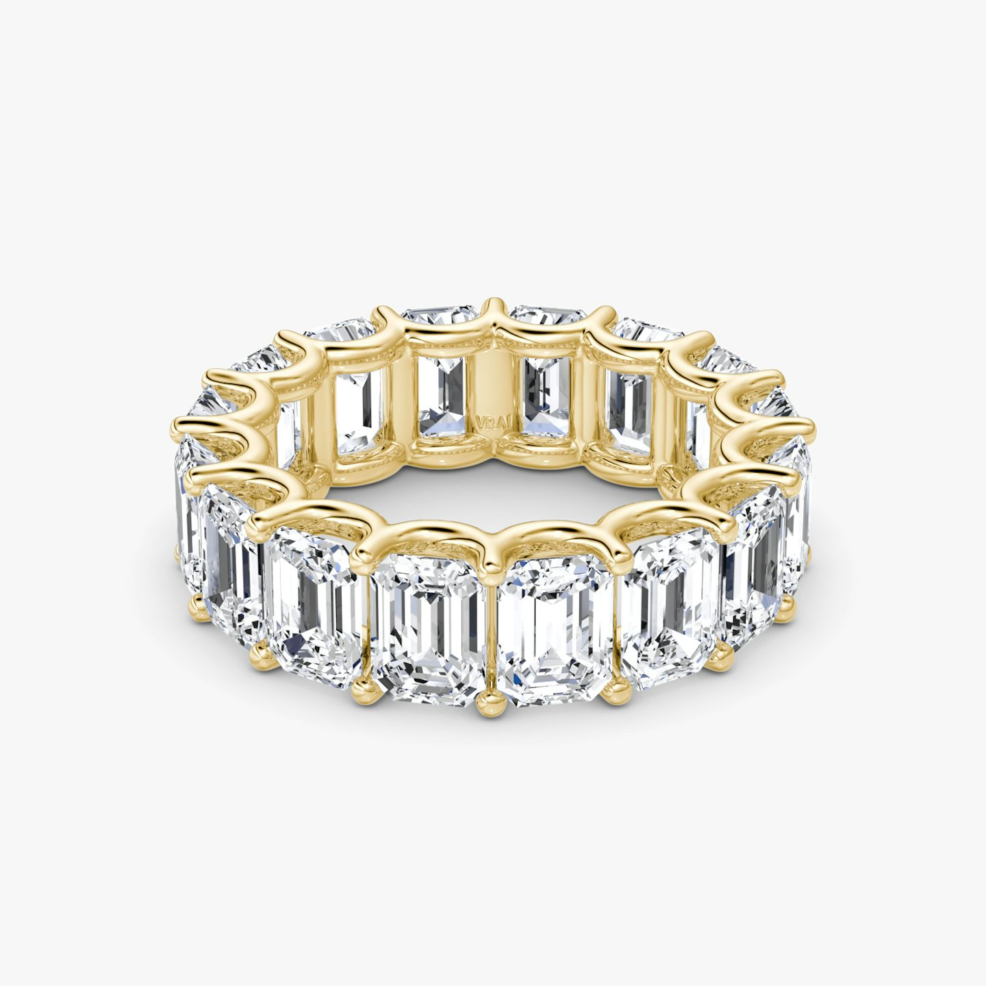 The Eternity Band | Emerald | 18k | 18k Yellow Gold | Band style: Full diamond | Carat weight: 8