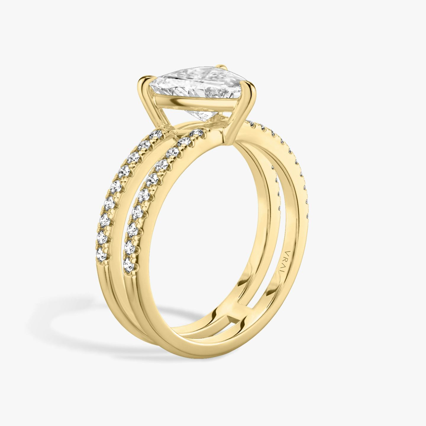 The Double Band | Trillion | 18k | 18k Yellow Gold | Band: Pavé | Band stone shape: Round Brilliant | Diamond orientation: vertical | Carat weight: See full inventory