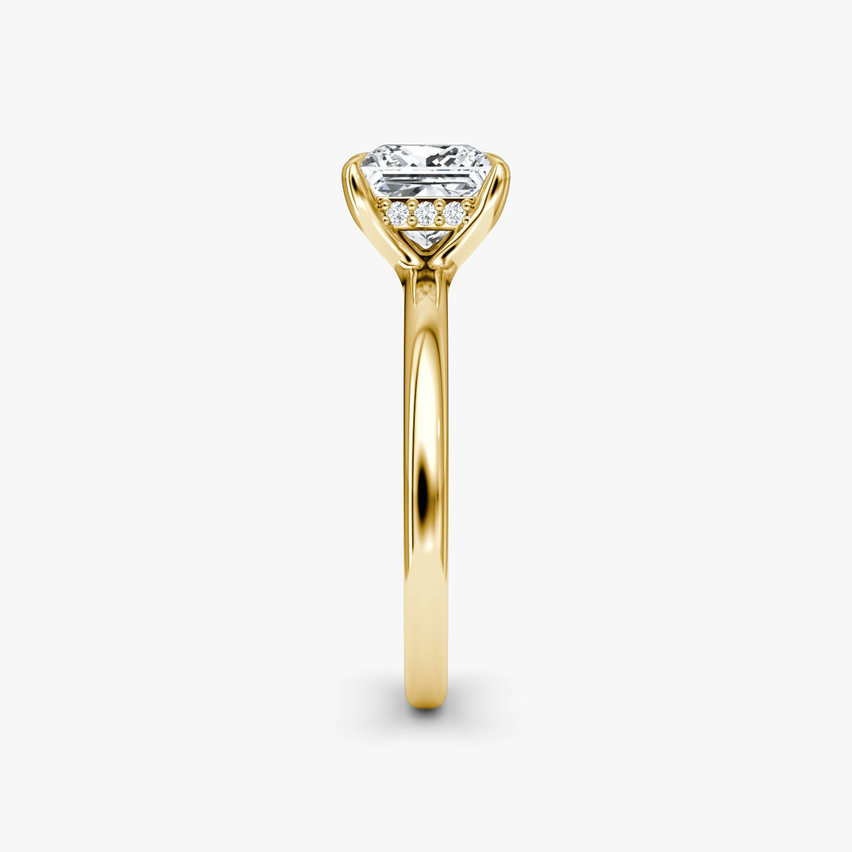 The Floating Solitaire | Princess | 18k | 18k Yellow Gold | Band: Plain | Diamond orientation: vertical | Carat weight: See full inventory