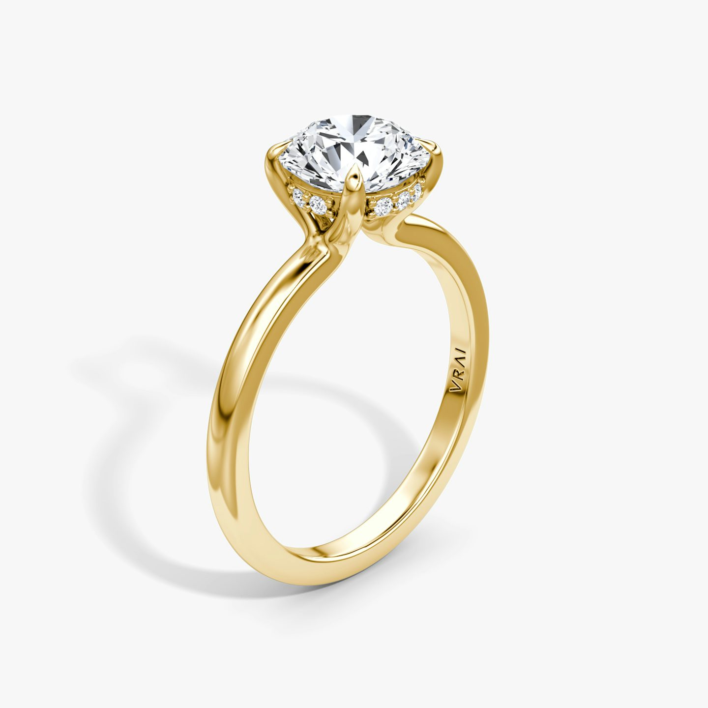 The Floating Solitaire | Round Brilliant | 18k | 18k Yellow Gold | Band: Plain | Carat weight: 1½ | Diamond orientation: vertical