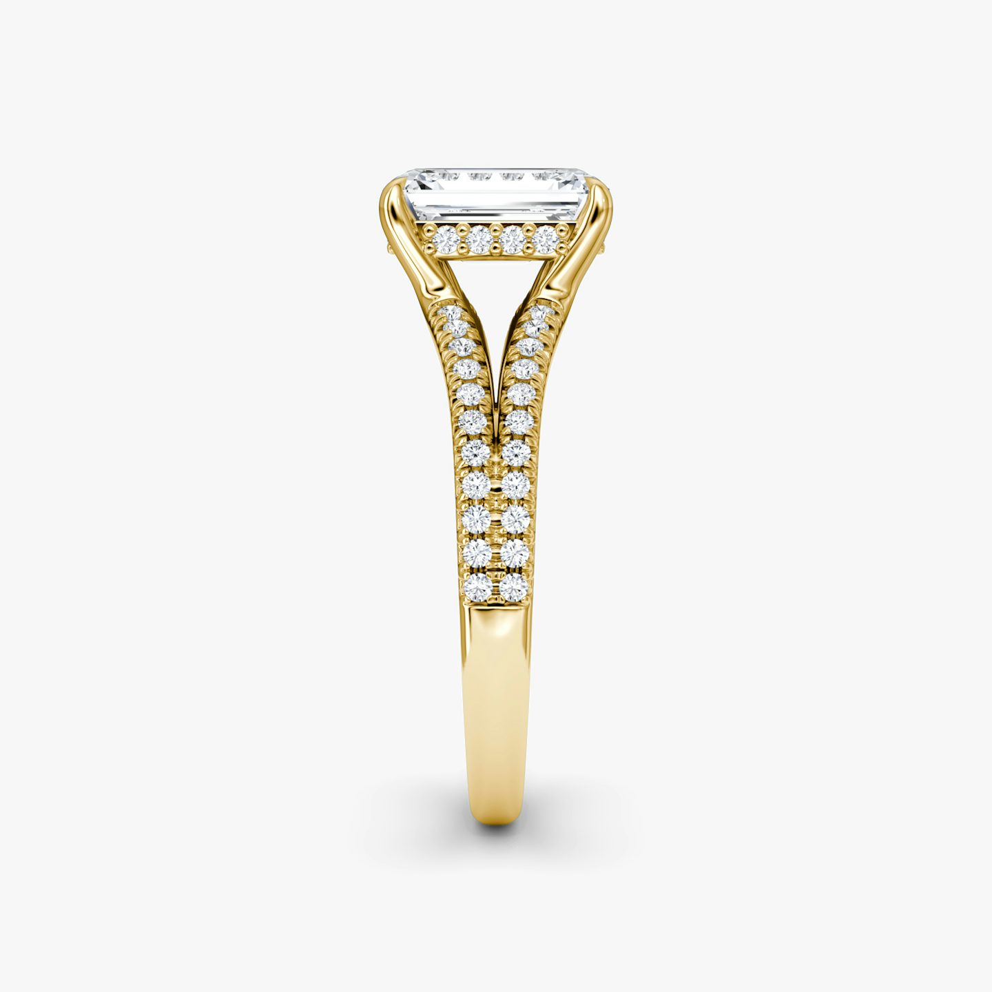 The Floating Split Band | emerald | 18k | yellow-gold | bandAccent: pave | diamondOrientation: vertical | caratWeight: other