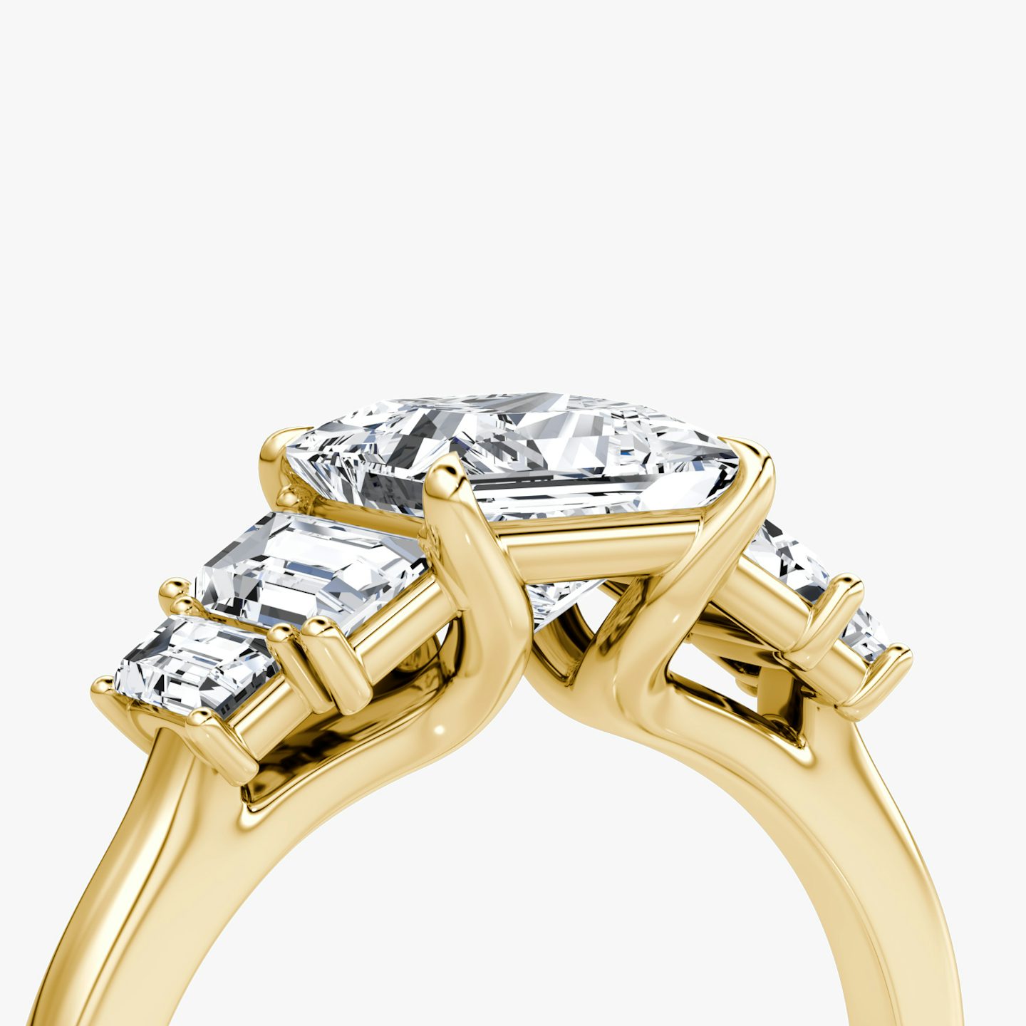 Bague de fiançailles Five Stone Heirloom | Princesse | 18k | Or jaune 18 carats | Orientation du diamant: vertical | Poids en carats: Voir le stock total