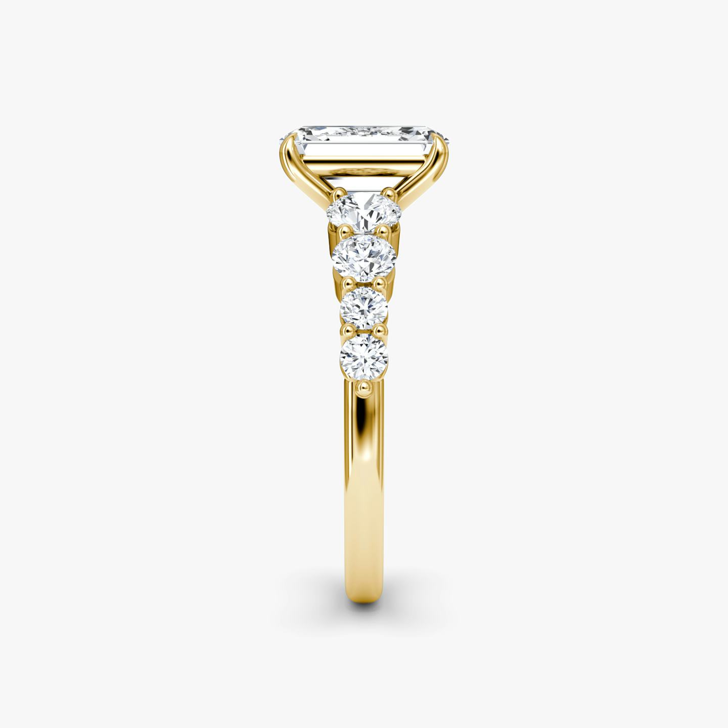 The Graduated Band | Emerald | 18k | 18k Yellow Gold | Diamond orientation: vertical | Carat weight: See full inventory