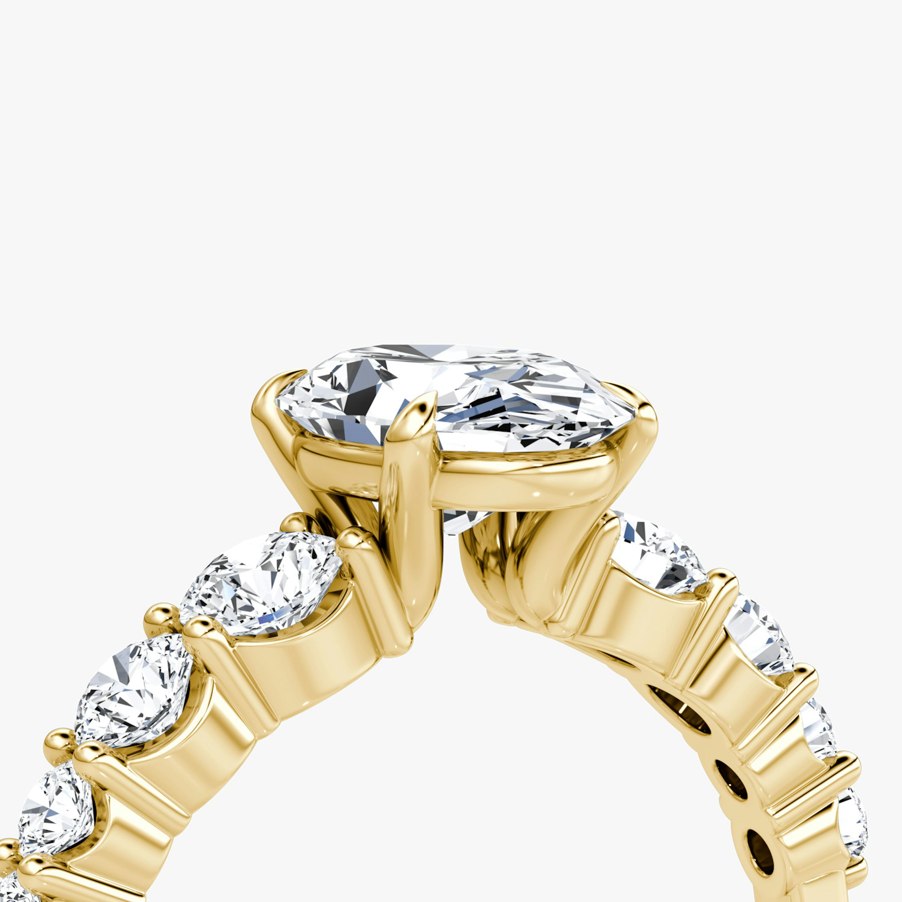 The Graduated Band | Oval | 18k | 18k Yellow Gold | Diamond orientation: vertical | Carat weight: See full inventory