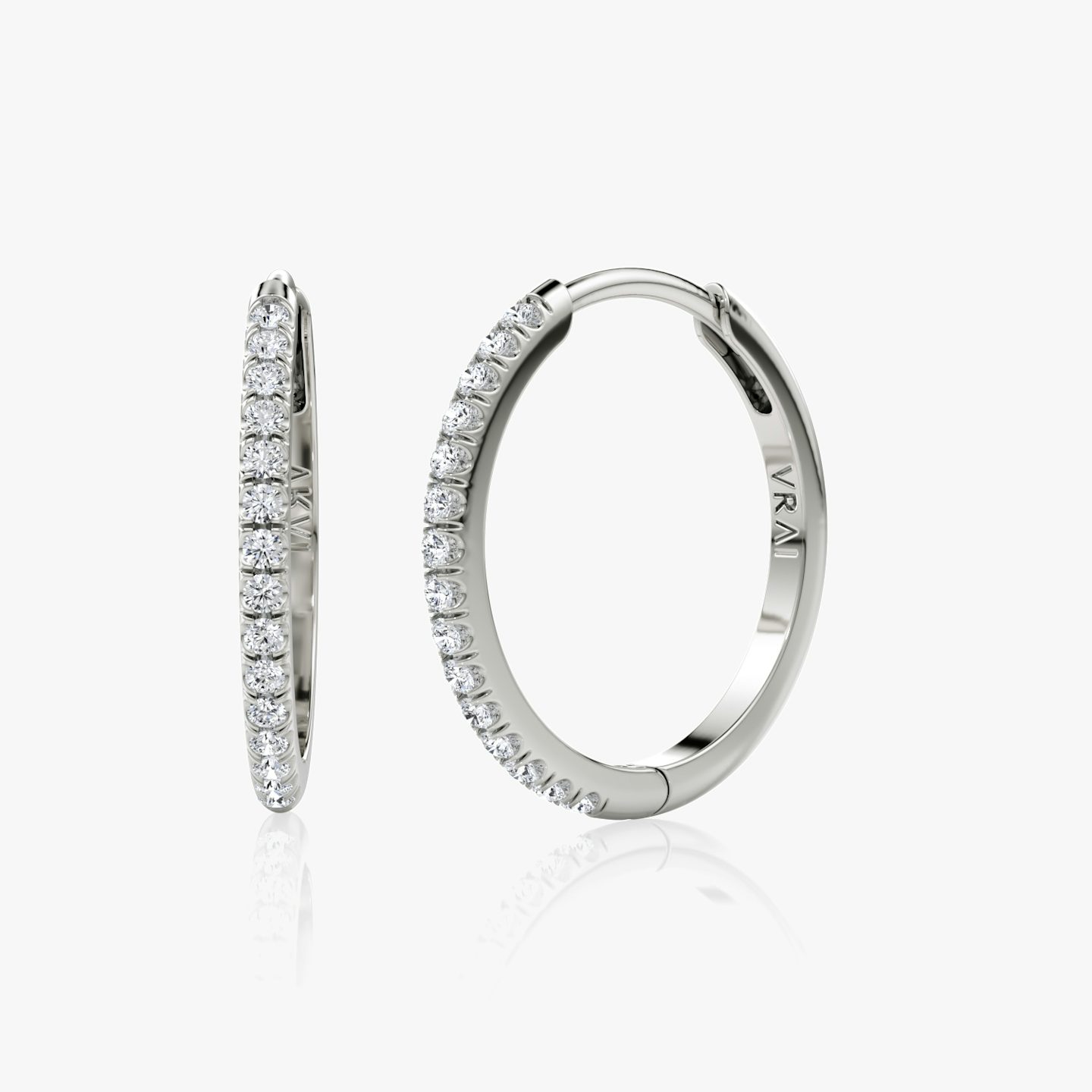 Pavé Hoops | Round Brilliant | Sterling Silver | Size: 18mm